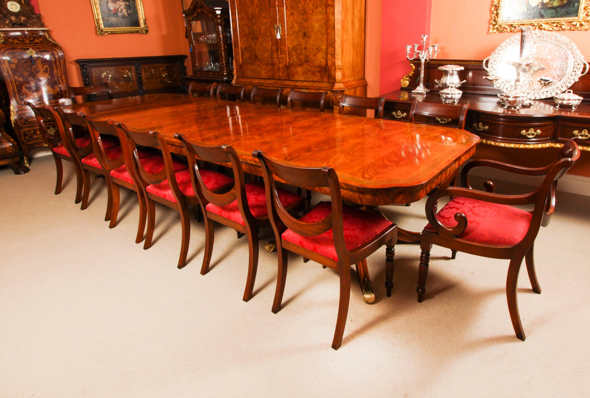 Vintage 13ft Flame Mahogany & Brass Inlaid Twin Pillar Dining Table 20th Century In Good Condition For Sale In London, GB