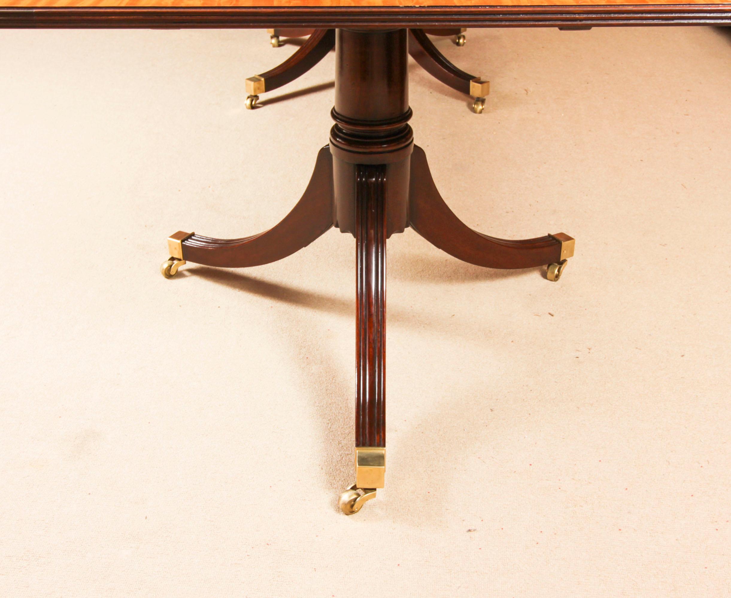 Table de salle à manger vintage de style néo-Régence de 13 pieds à bandes croisées 20ème siècle en vente 13