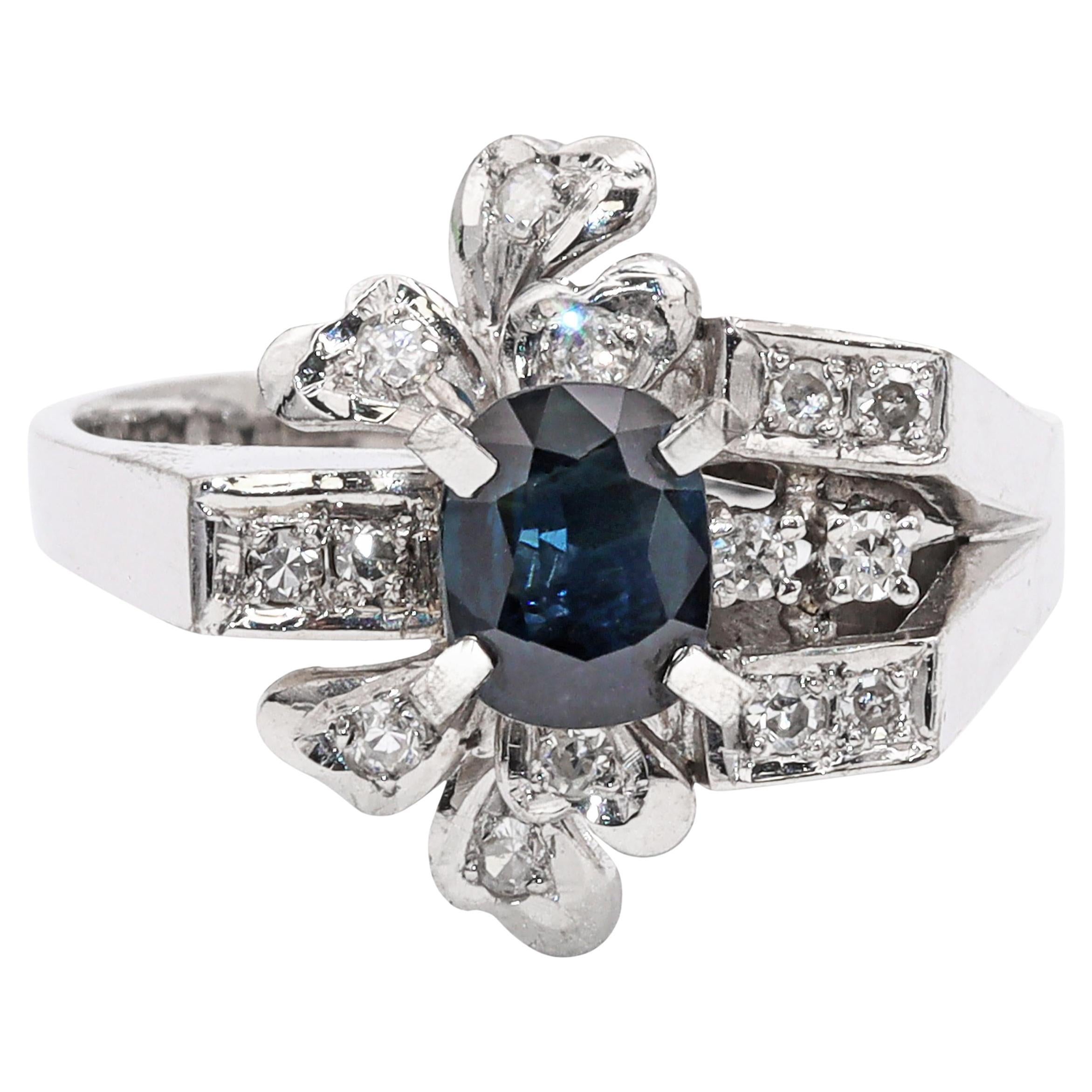 Bague vintage en or blanc 13k avec saphir et diamant en vente