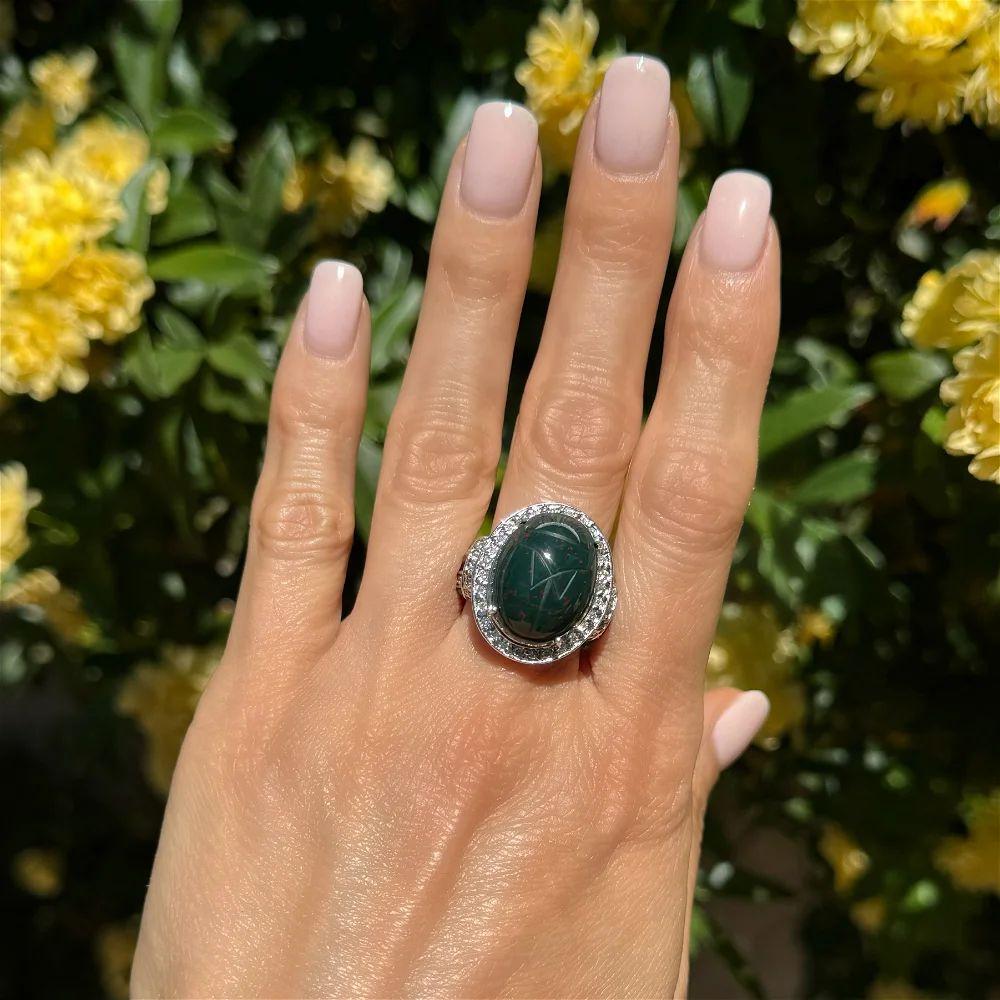 Modernist Vintage 14 Carat Carved Oval Bloodstone Scarab and Diamond Gold Statement Ring For Sale