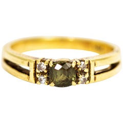 Vintage 14 Carat Gold Alexandrite and Diamond Ring