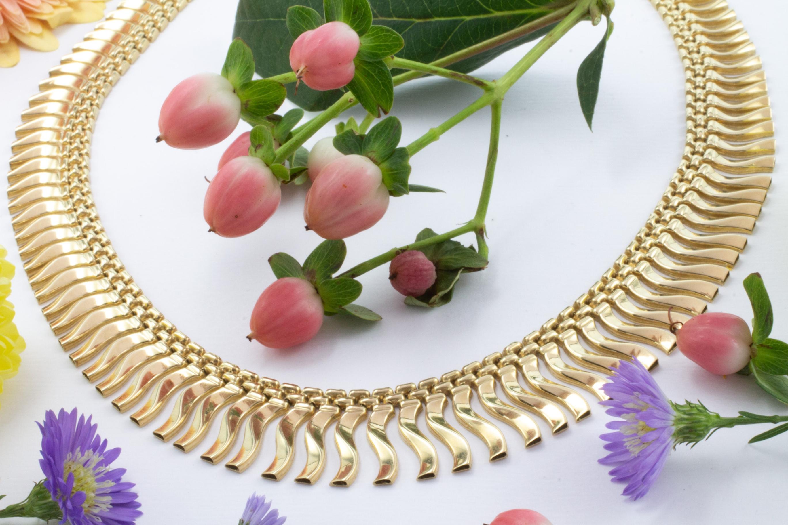 Collier egiziano d'epoca in oro 14 carati In condizioni buone in vendita a AMSTERDAM, NL