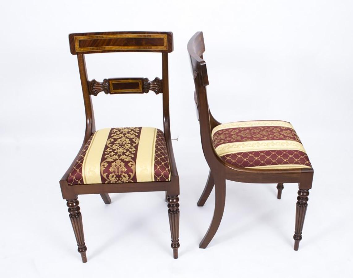Table de salle à manger vintage de 14 pieds à trois piliers en acajou et 16 chaises 20ème siècle en vente 13