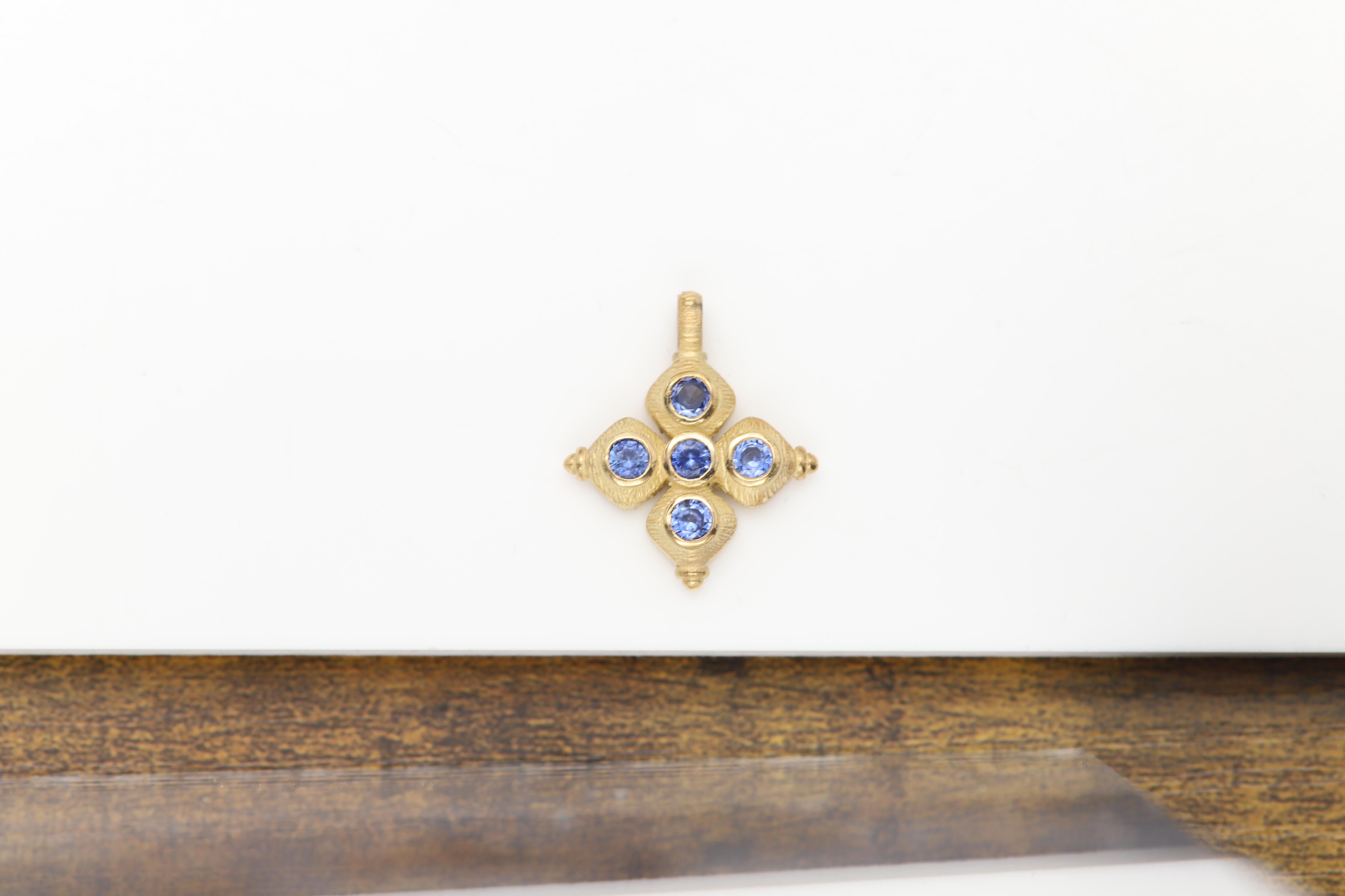 Vintage 14 Karat Blau Griechisch Kreuz natürlichen blauen Saphir massiv Gelbgold Damen im Angebot