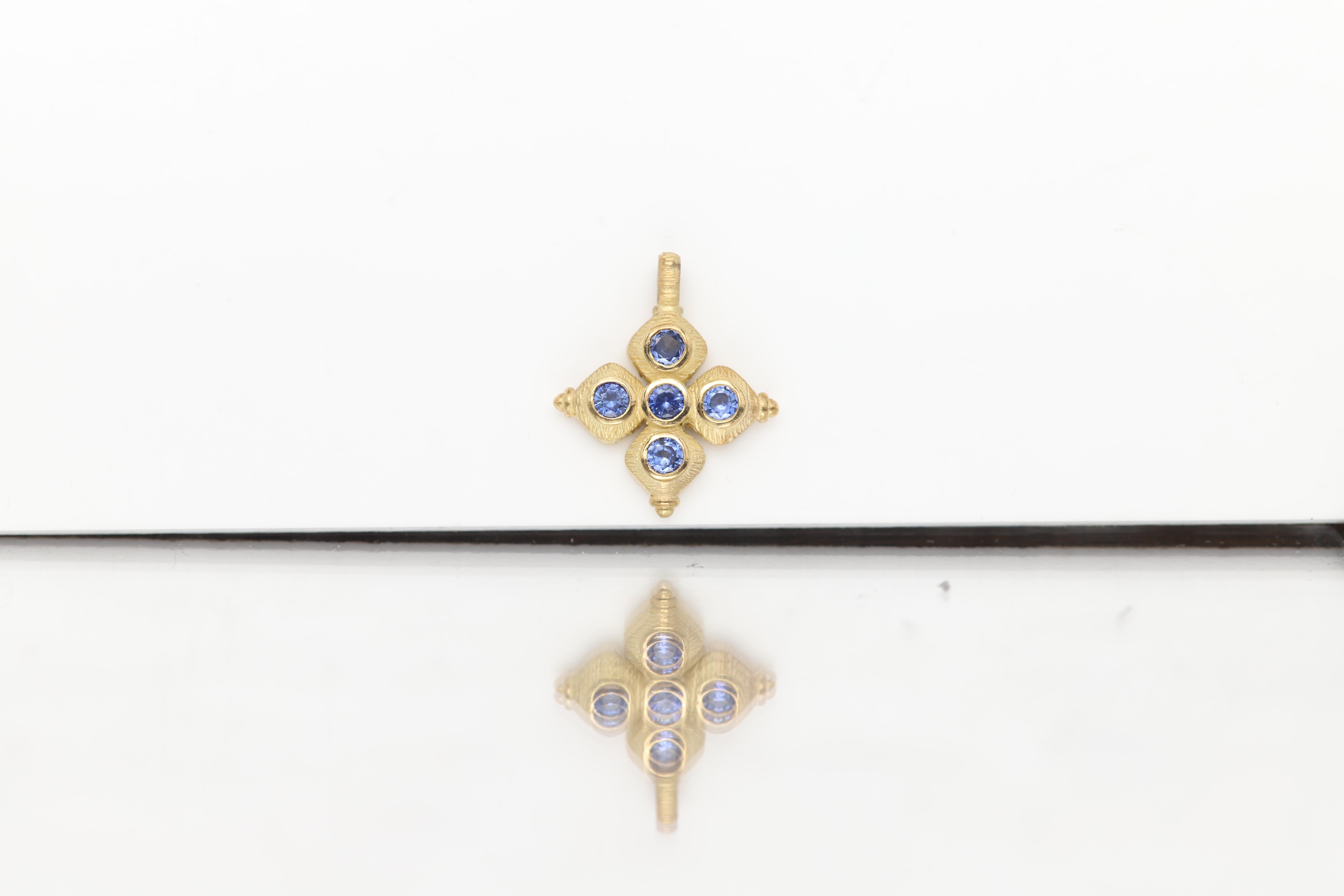 Vintage 14 Karat Blau Griechisch Kreuz natürlichen blauen Saphir massiv Gelbgold im Angebot 2