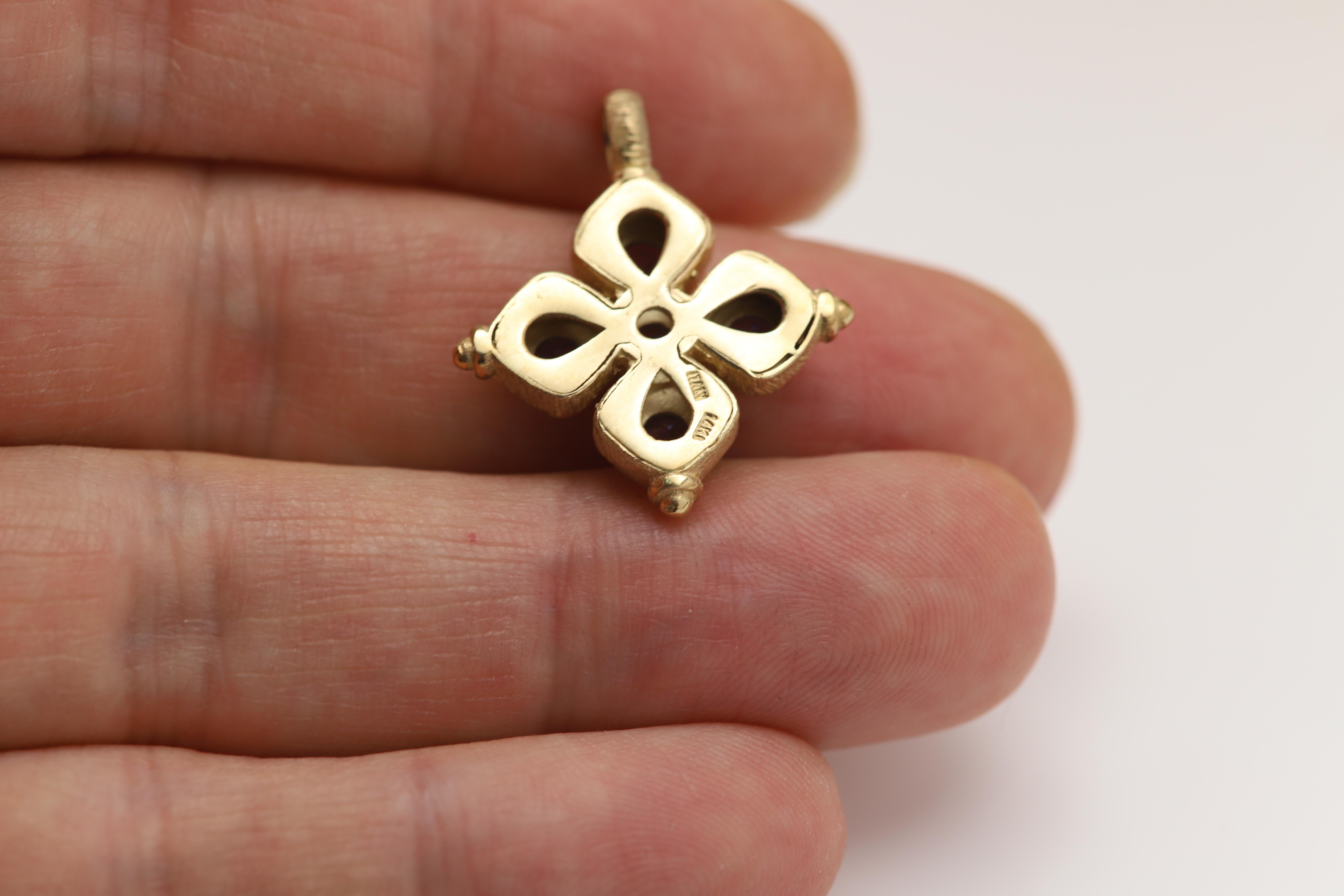 Vintage 14 Karat Blau Griechisch Kreuz natürlichen blauen Saphir massiv Gelbgold im Angebot 4