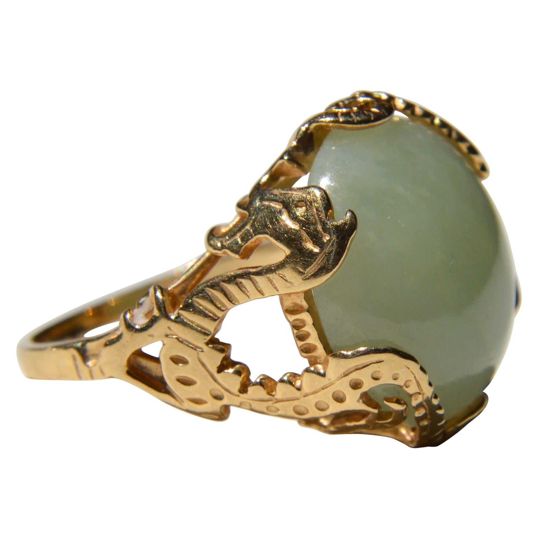 Vintage 14 Karat Gold 12.89 Carat Jade Dragon Ring For Sale