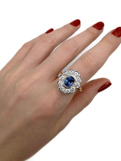 Vintage 14 Karat Gold 1.40 Carat VS Sapphire 1.10 Carat Diamond Cluster Ring