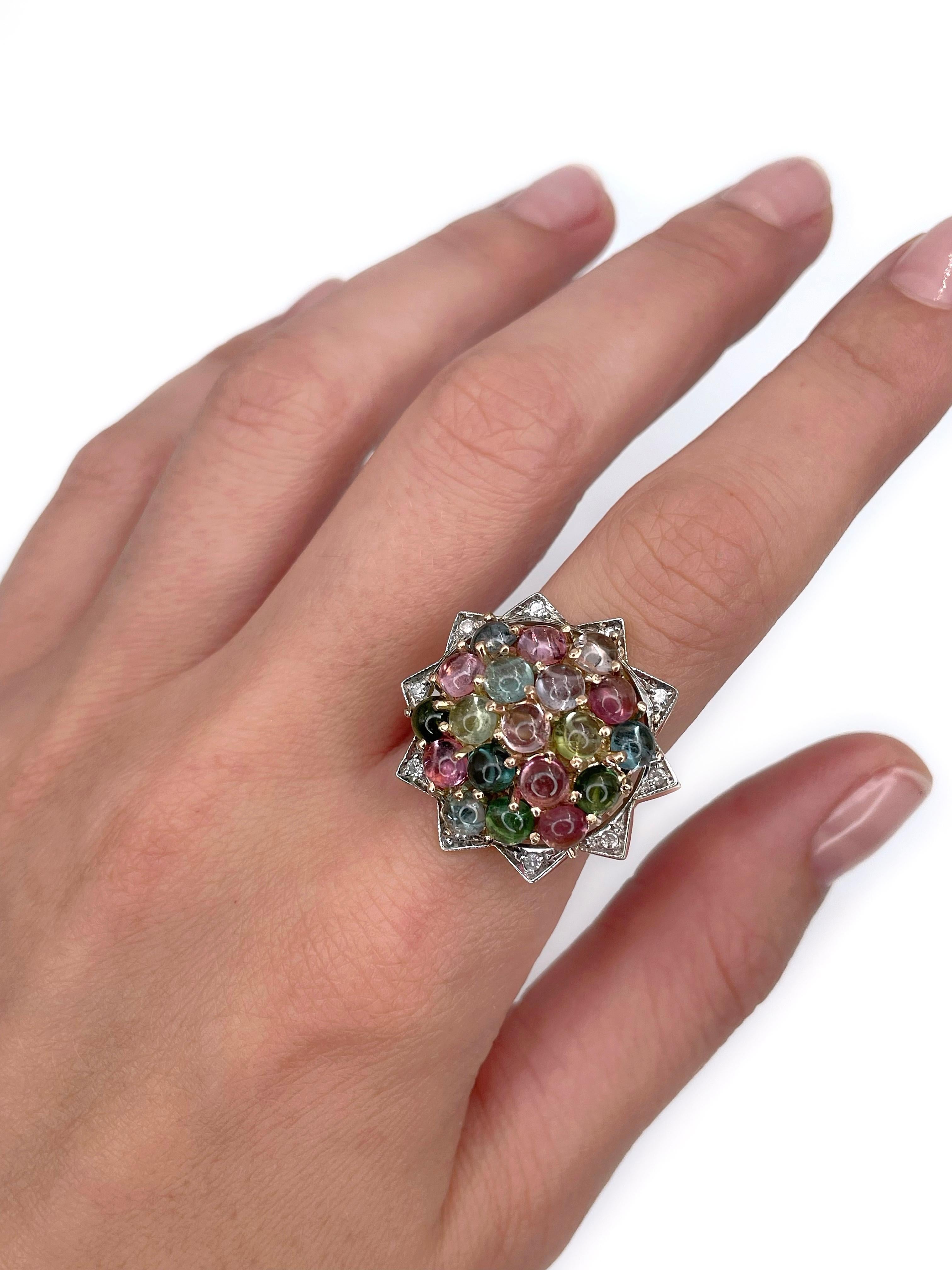 Il s'agit d'une bague de cocktail vintage réalisée en or 14K. Circa 1980. 

La pièce comporte :
- 19 tourmalines (taille cabochon, TW 6.50ct, multicolore, VS-SI)
- 10 diamants (17 facettes, TW 0,12ct, W-STW, SI-P1)

Poids : 11,39 g
Taille : 17 (US