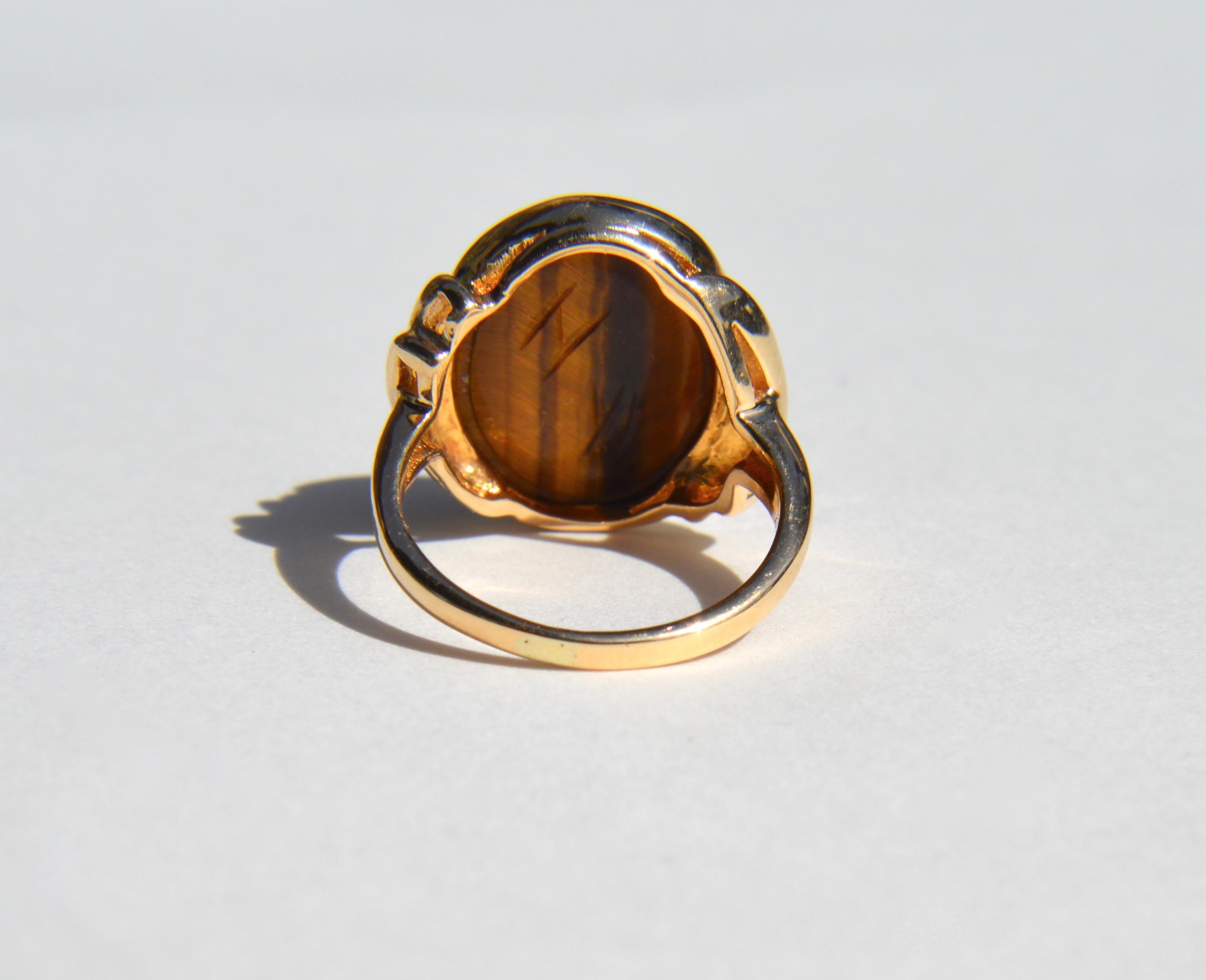 Oval Cut Vintage 10 Karat Gold 8.5 Carat Tiger's Eye Scarab Beetle Cocktail Ring