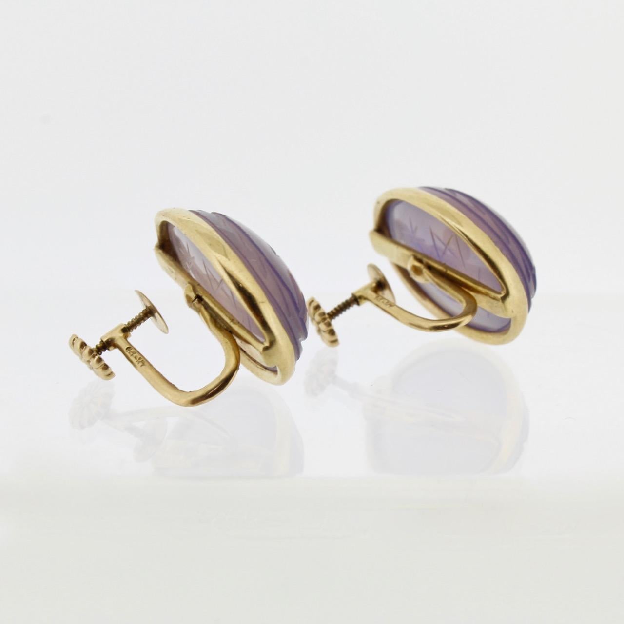 Schraubbare Ohrringe aus 14 Karat Gold und Amethyst-Scharabäusen Damen im Angebot