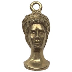 Vintage 14 Karat Gold Bust of English Queen Pendent Charm