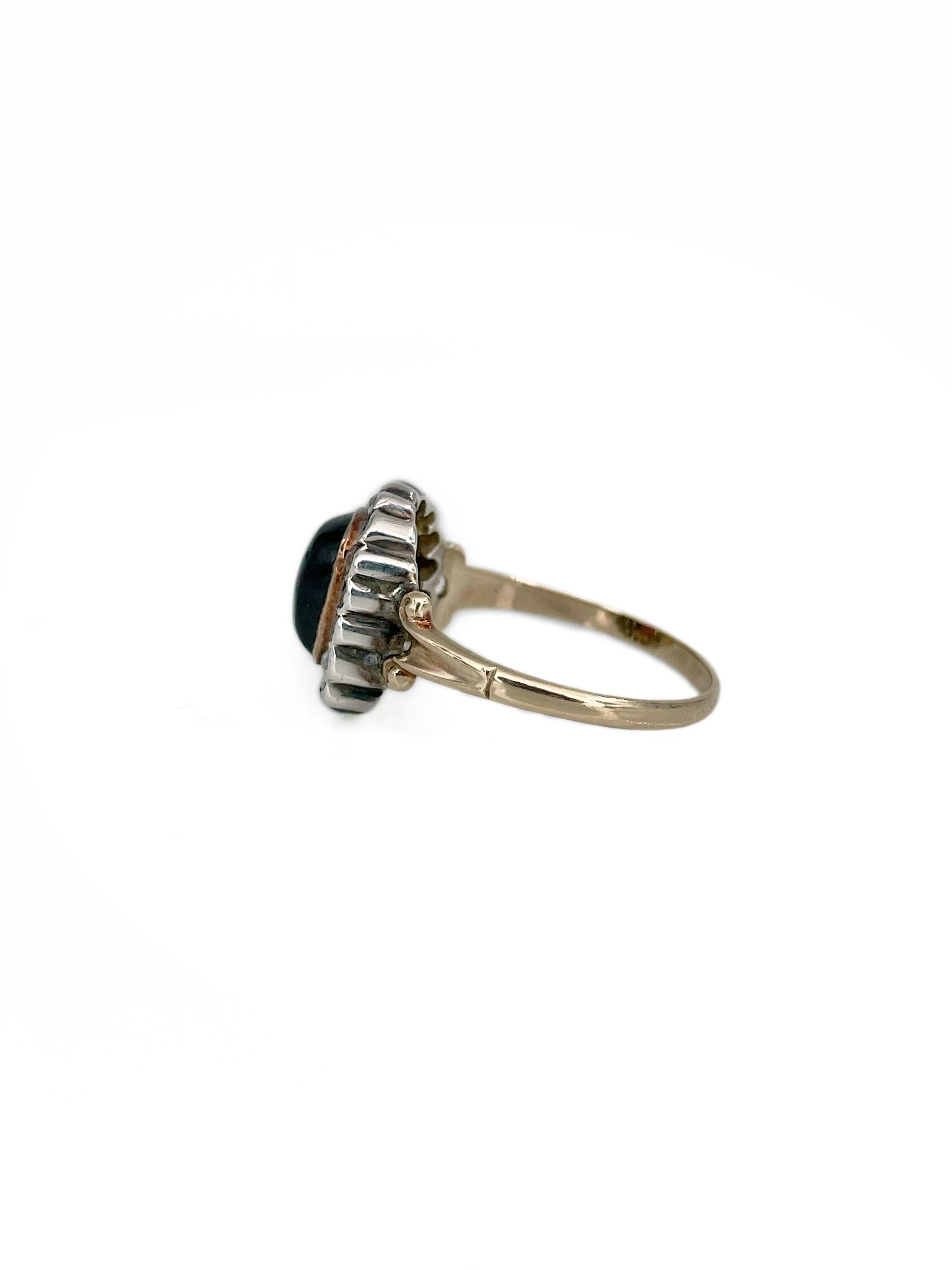 Anello vintage in oro 14 carati con granato taglio cabochon e diamanti taglio rosa In condizioni buone in vendita a Vilnius, Vilniaus apskr.