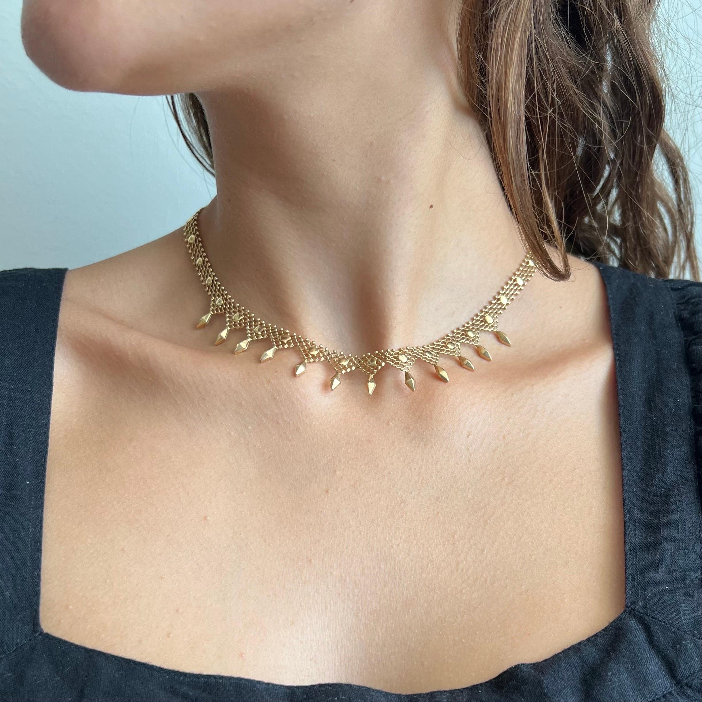 Vintage 14 Karat Gold Choker Woven Chain Necklace In Good Condition For Sale In Rotterdam, NL