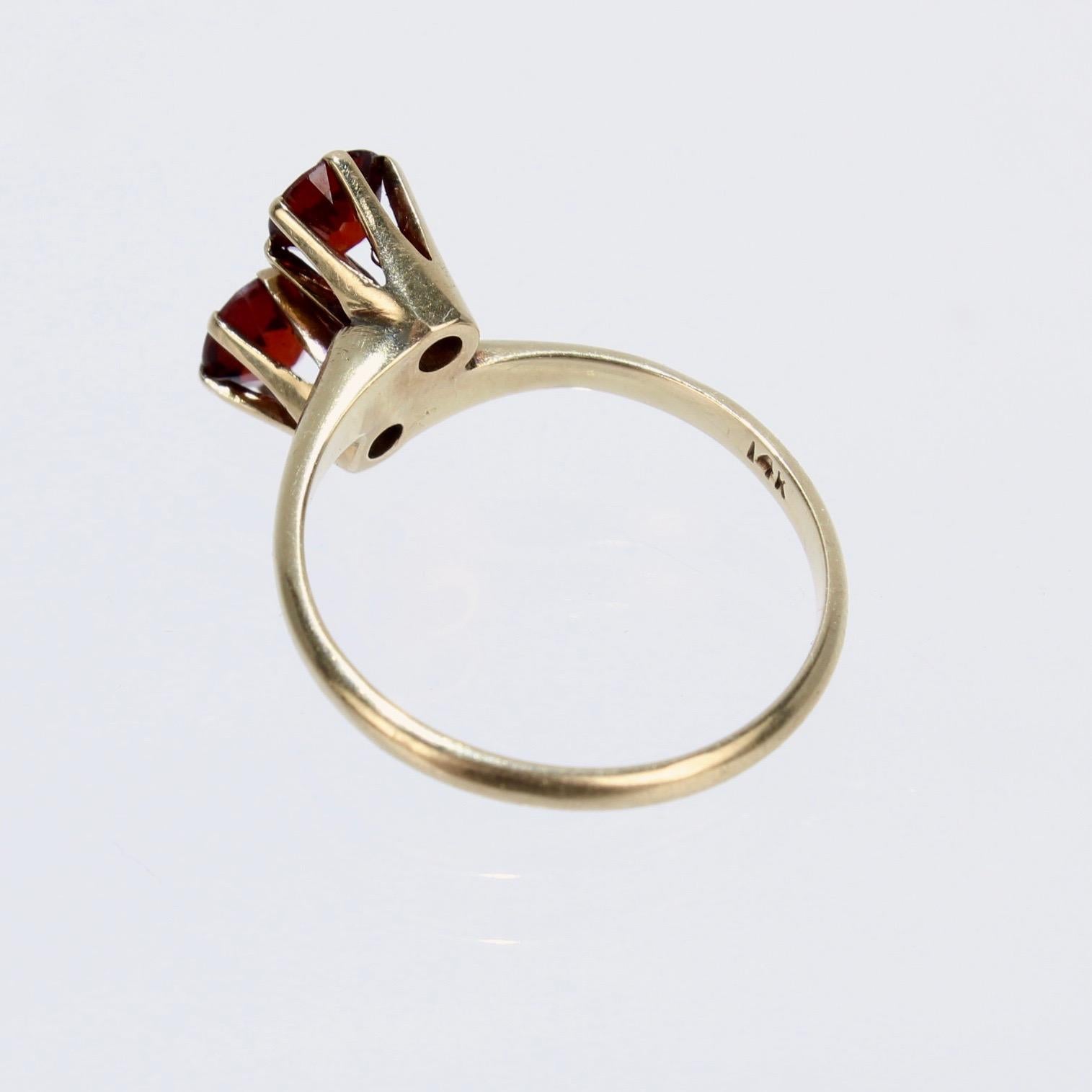 Women's Vintage 14 Karat Gold and High Set 'Toi et Moi' Double Garnet Ring For Sale