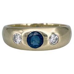 Dreisteiniger Vintage-Ring aus 14 Karat Gold mit 0,50 Karat VS-Saphir und 0,25 Karat Diamant