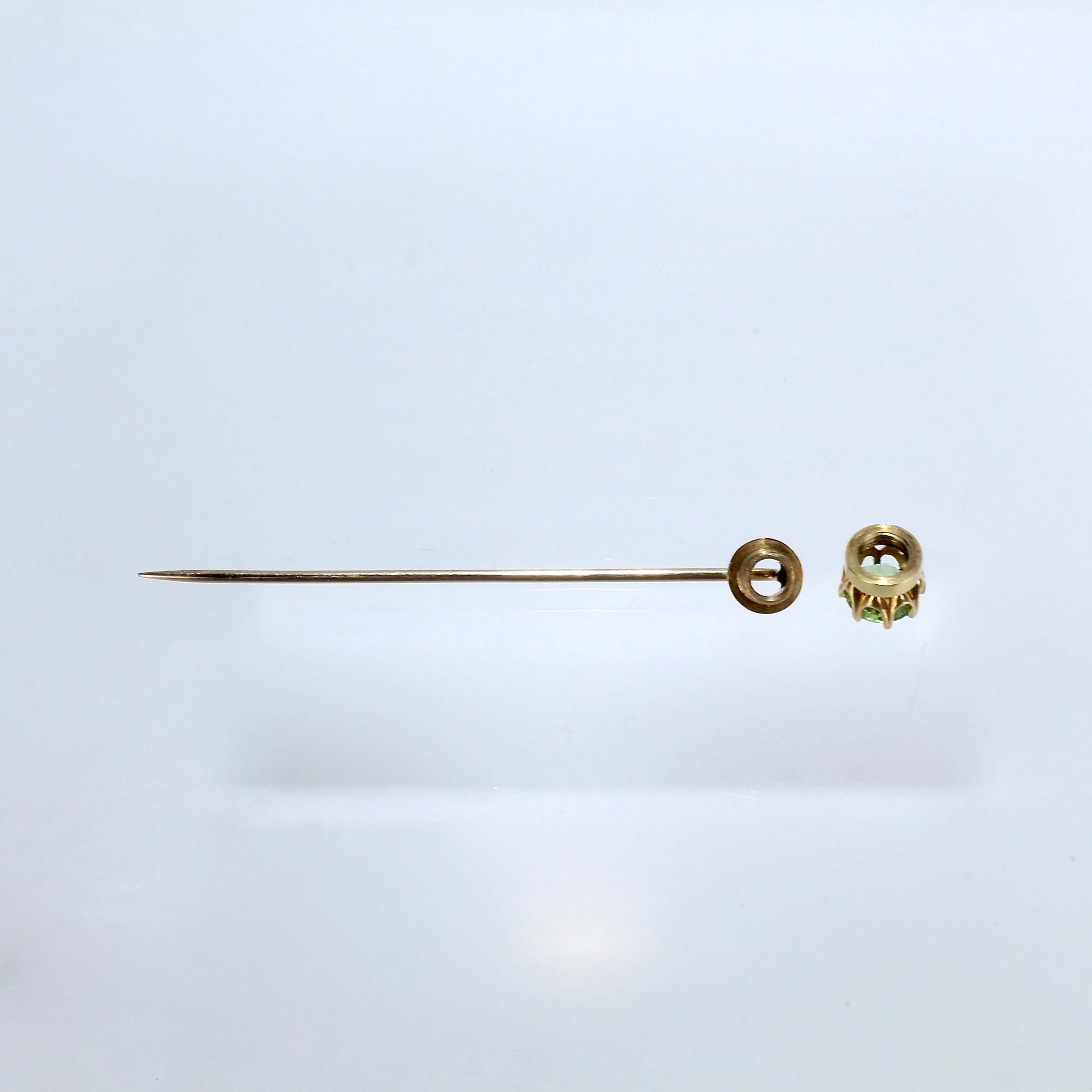 Vintage 14 Karat Gold and Peridot Gemstone Stick Pin 4