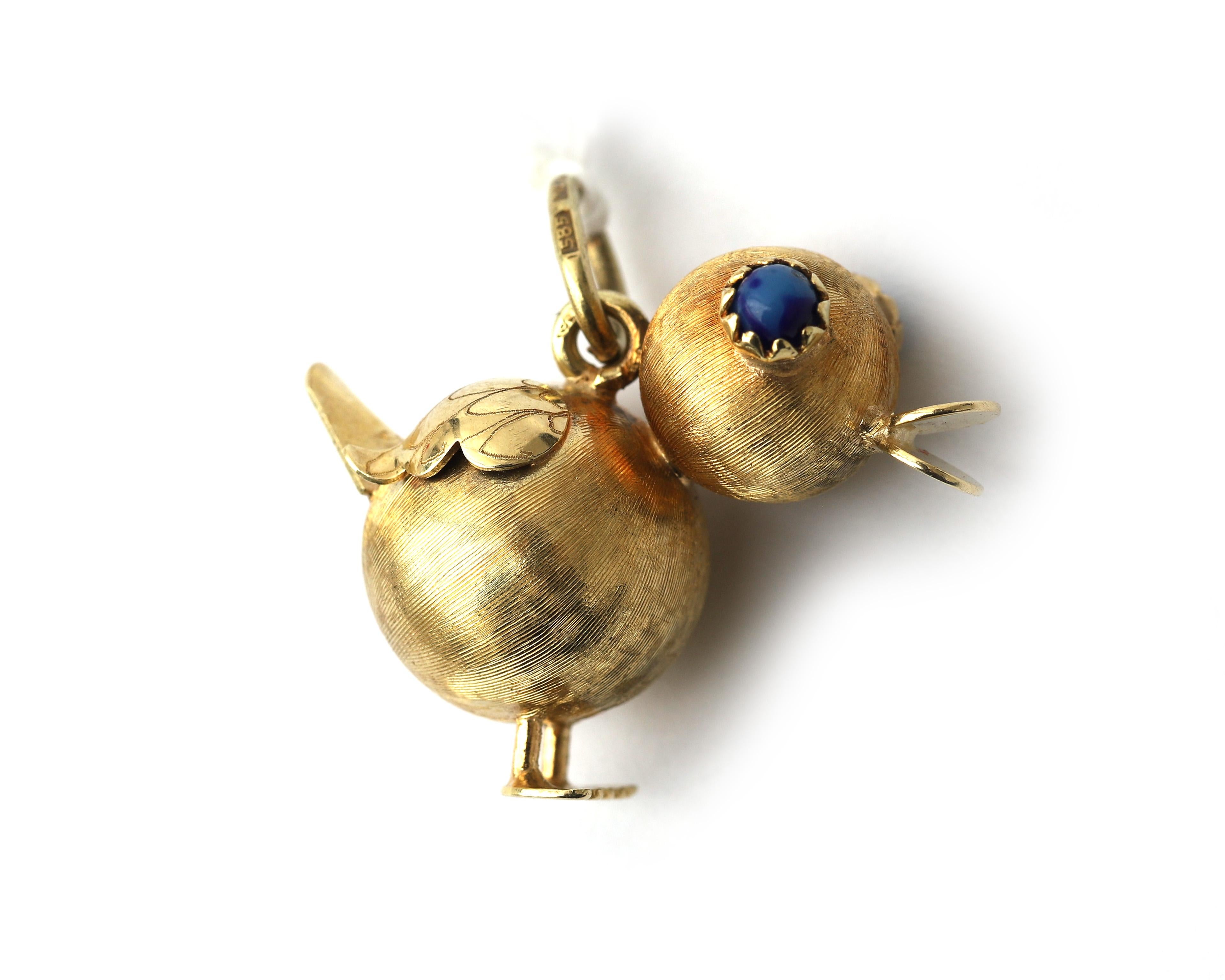 Vintage 14 Karat Gold Textured Duck Charm Pendant For Sale 5