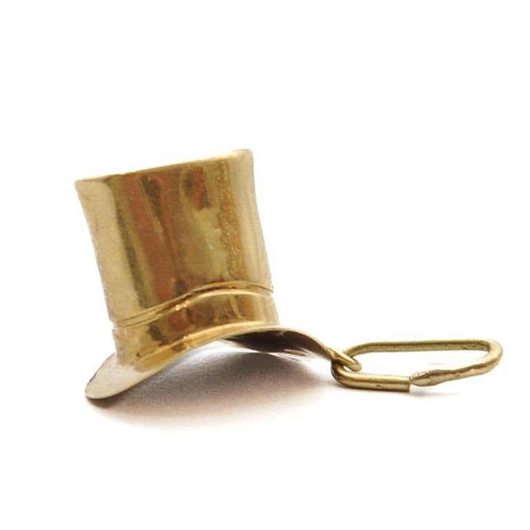 Vintage 14 Karat Gold Top Hat Charm Pendant For Sale at 1stDibs