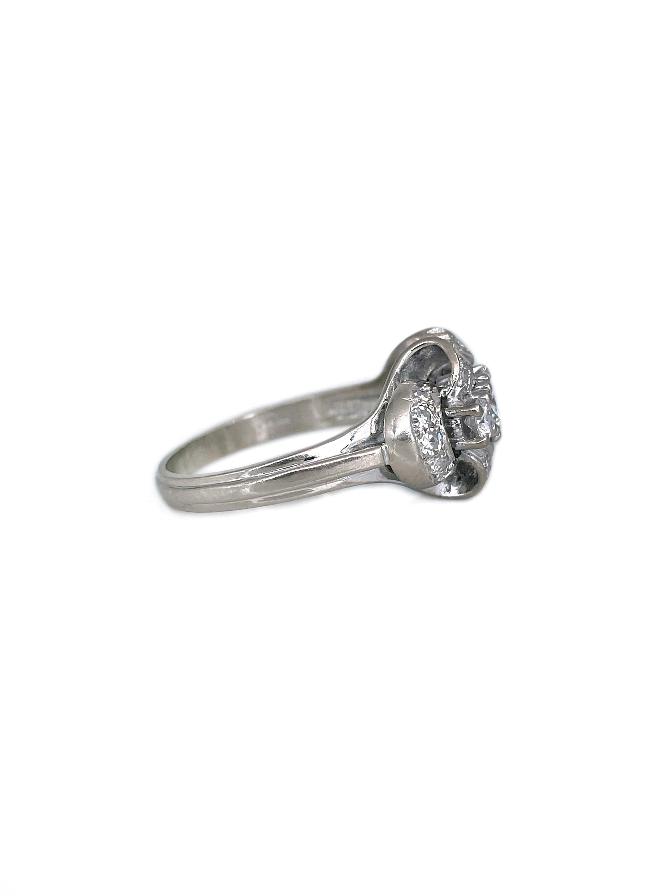 Brilliant Cut Vintage 14 Karat Gold TW 1.10 Carat Diamond Cocktail Ring For Sale