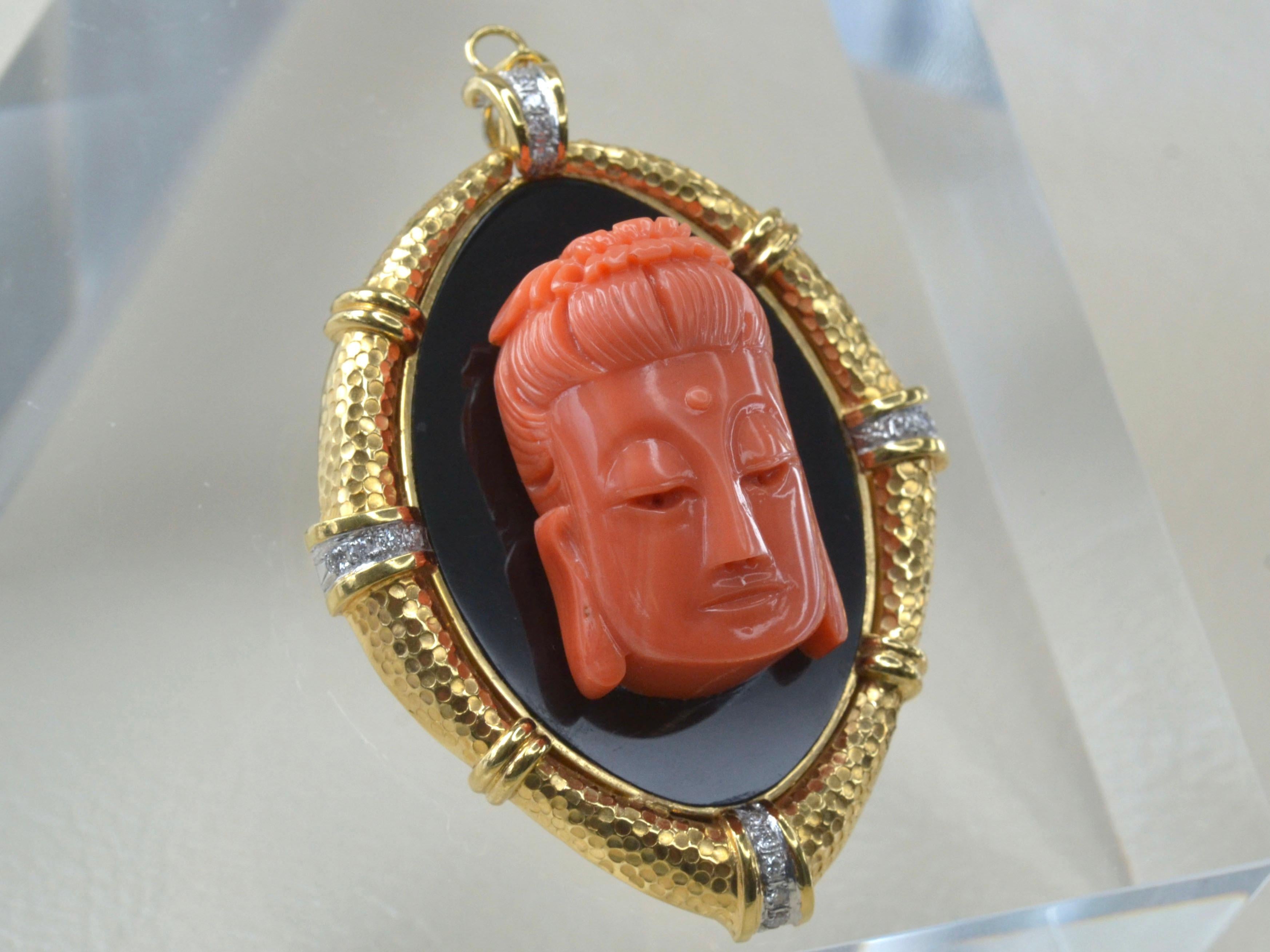 Vintage 14 Karat Gold, White Diamond, Coral and Black Onyx Buddha Pendant In Good Condition For Sale In London, GB