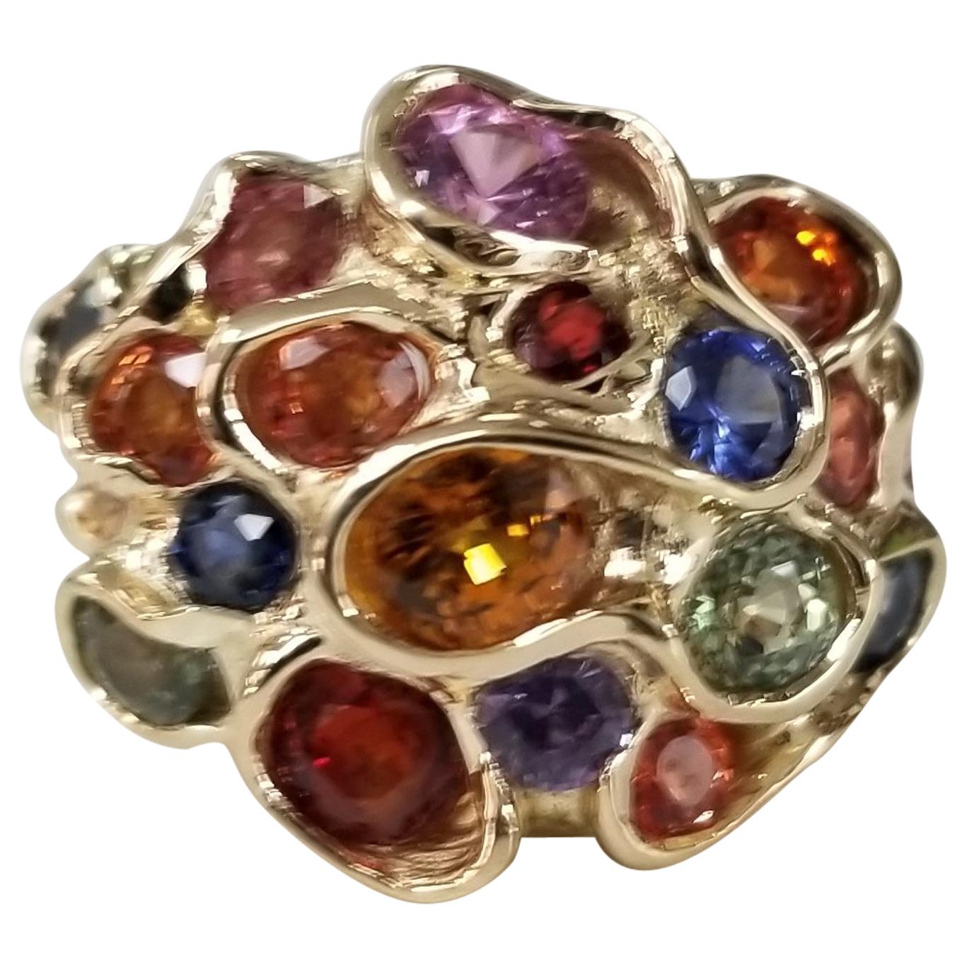 Vintage 14 Karat mehrfarbiger Saphir-Cluster-Ring im Angebot