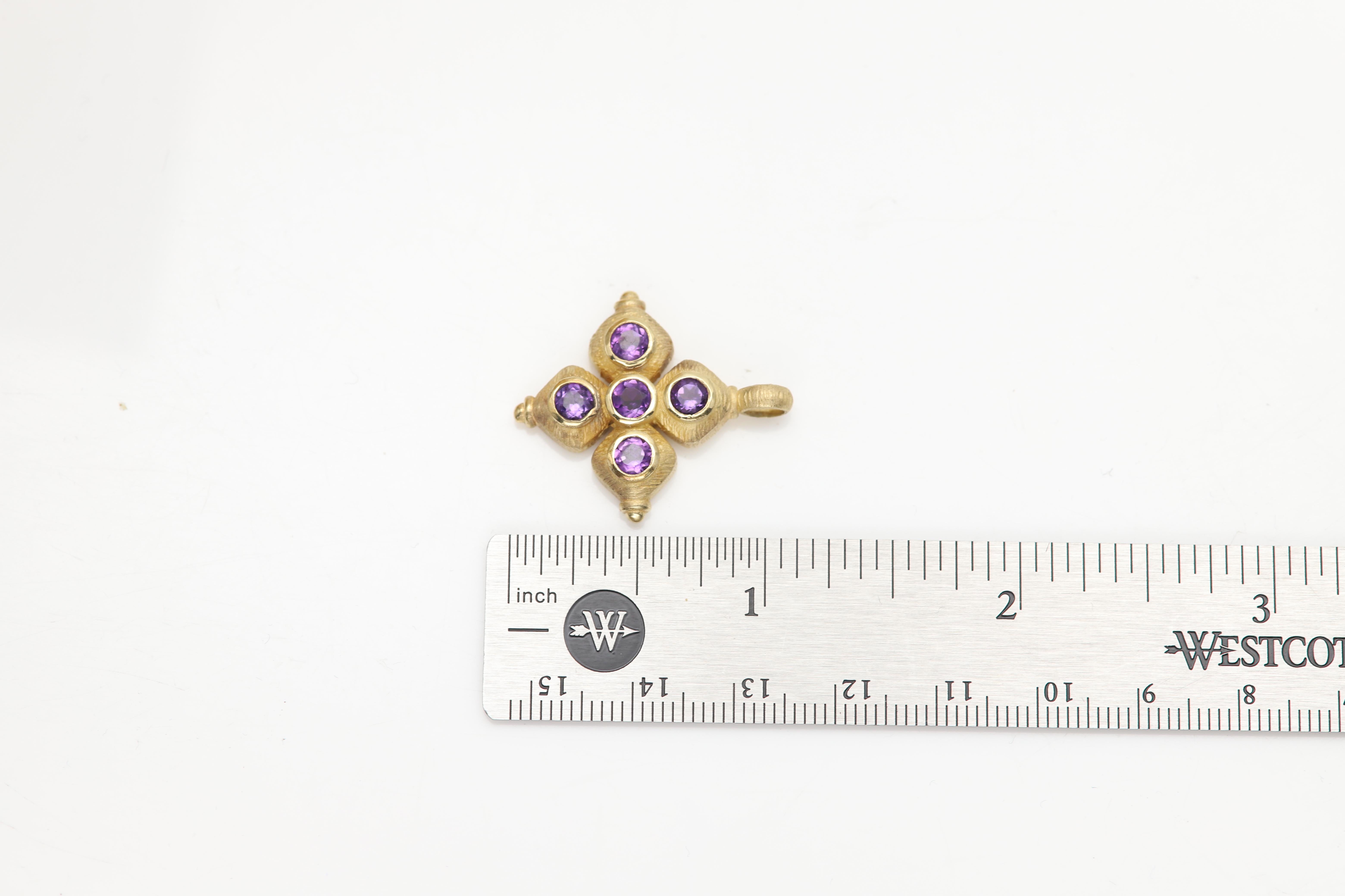 Vintage 14 Karat Purple Greek Cross natural Amethyst solid yellow gold Unisexe en vente