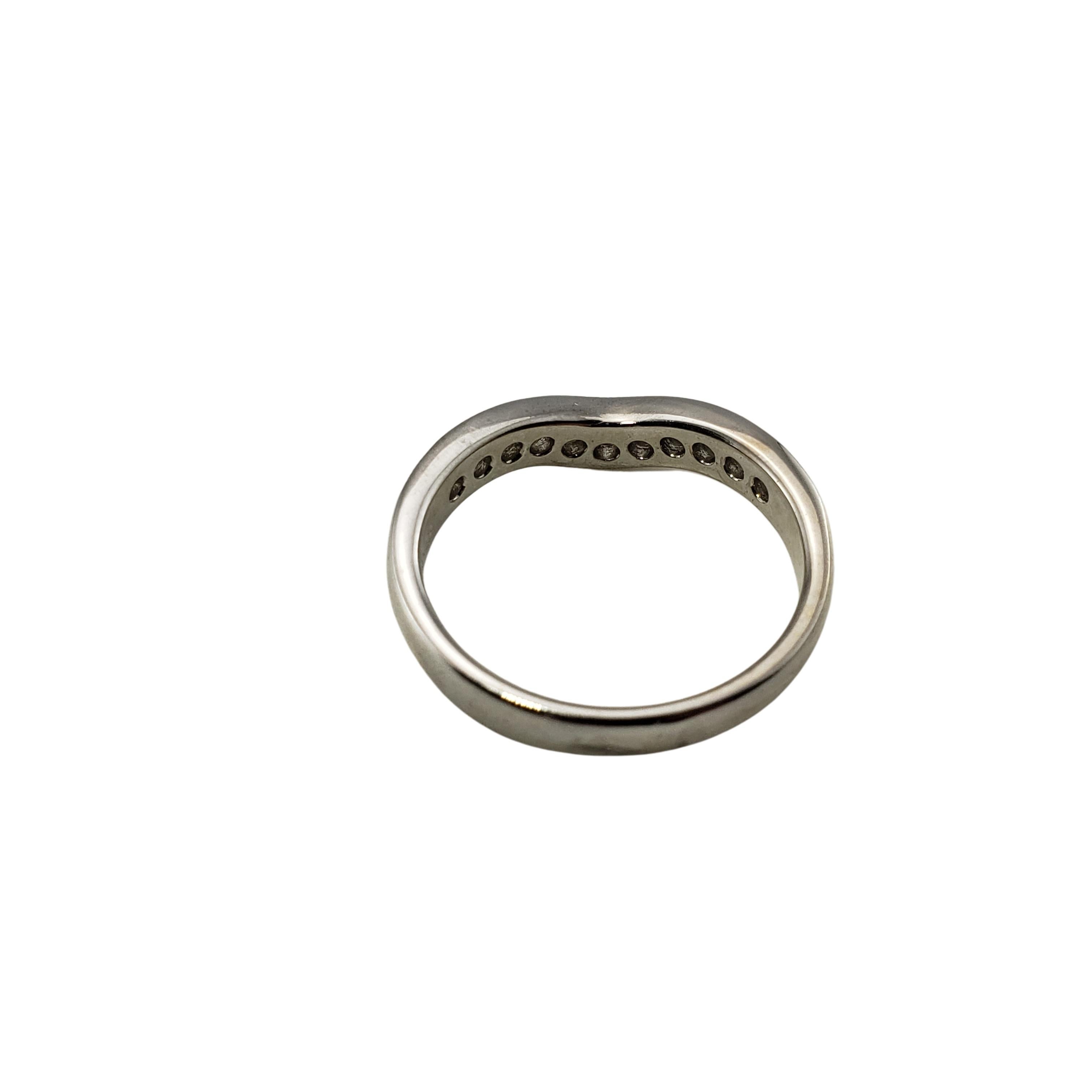 Women's Vintage 14 Karat White Gold and Diamond Wedding Band Ring For Sale