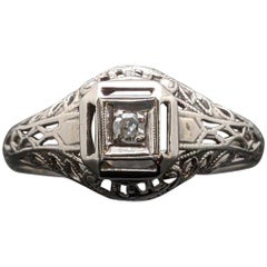 Vintage 14 Karat White Gold Art Deco Diamond Ring