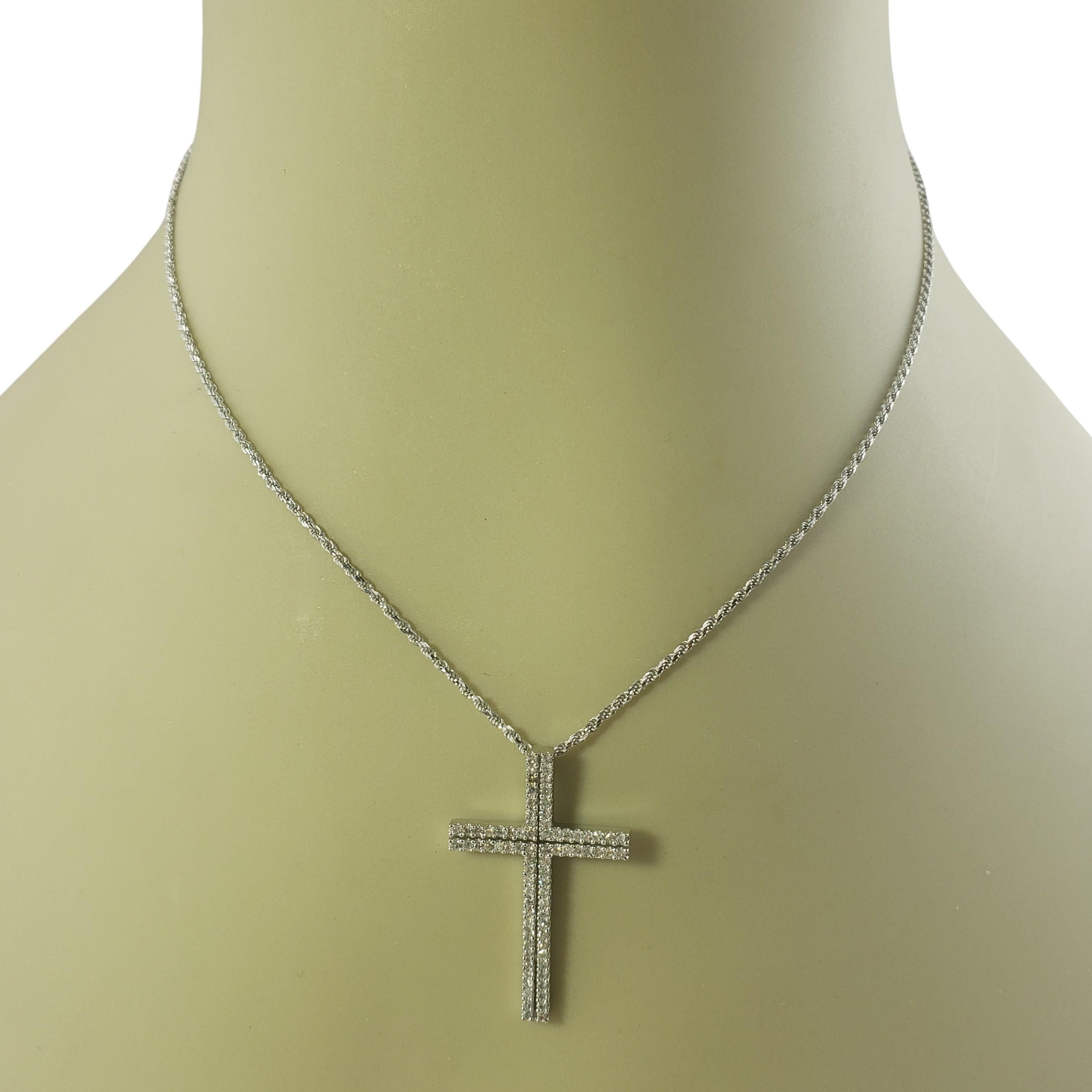 Vintage 14 Karat White Gold Diamond Cross Pendant Necklace In Good Condition For Sale In Washington Depot, CT