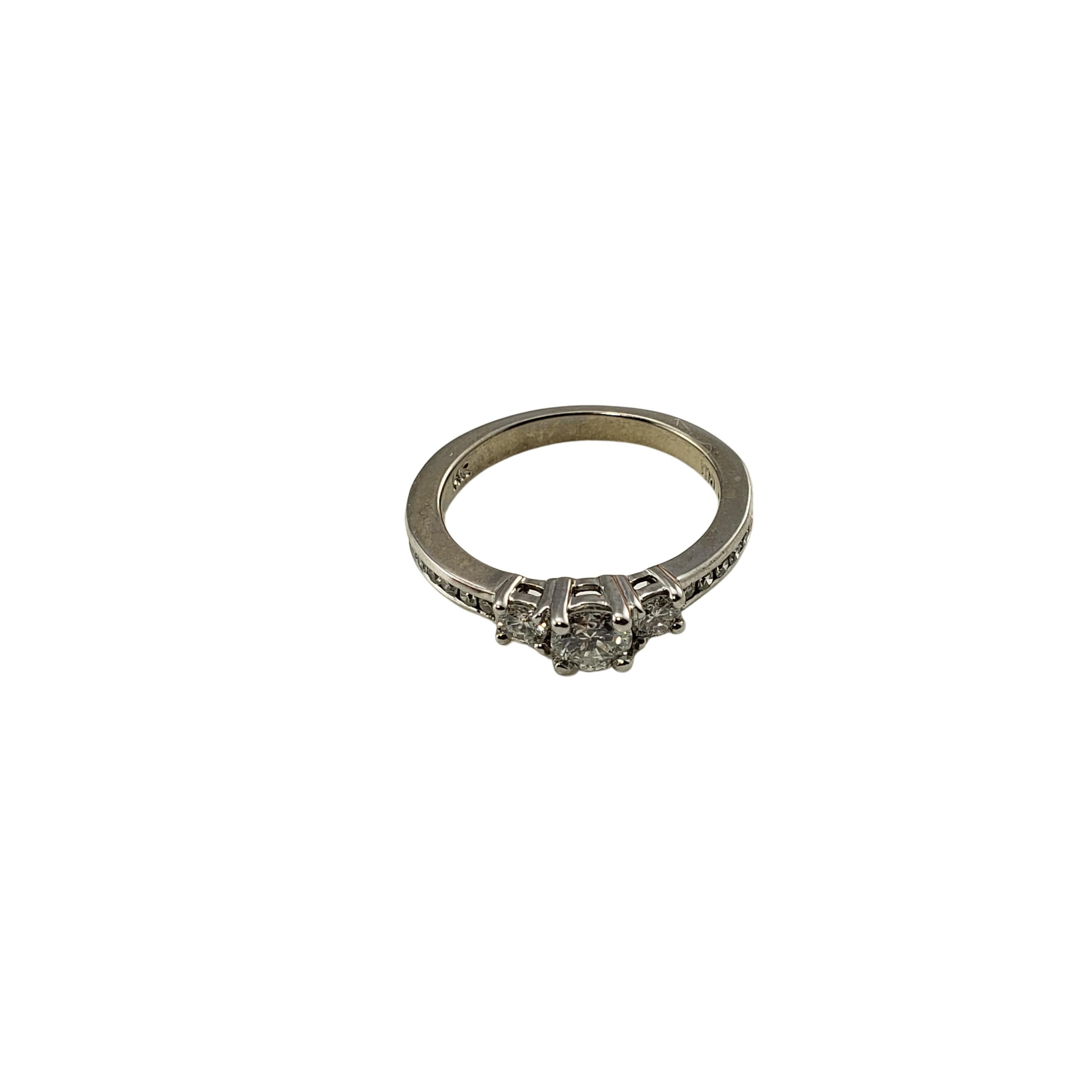 Brilliant Cut 14 Karat White Gold Diamond Engagement Ring For Sale