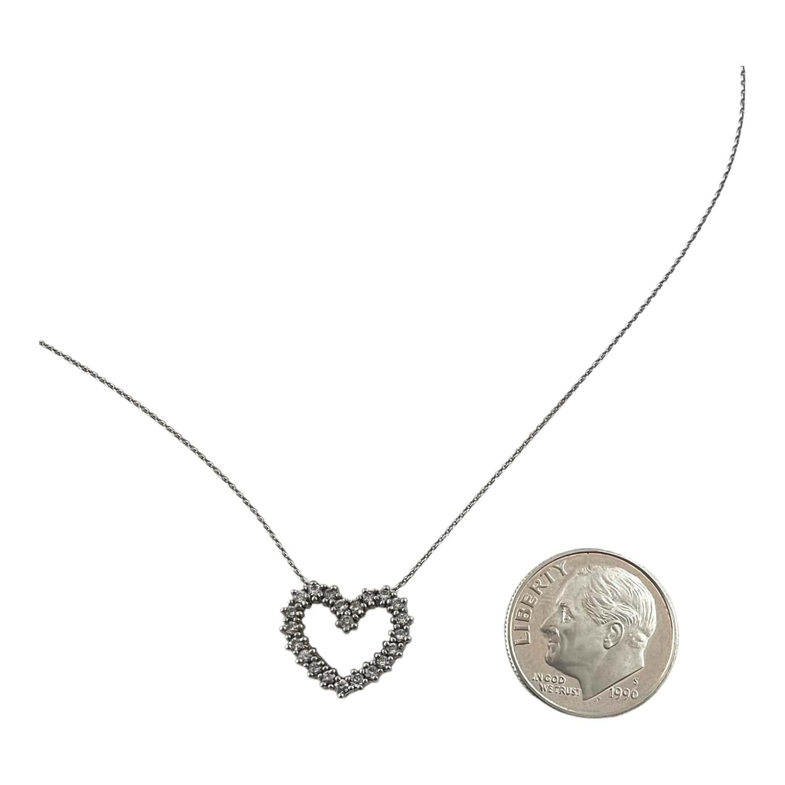 Women's Vintage 14 Karat White Gold Diamond Heart Pendant Necklace For Sale