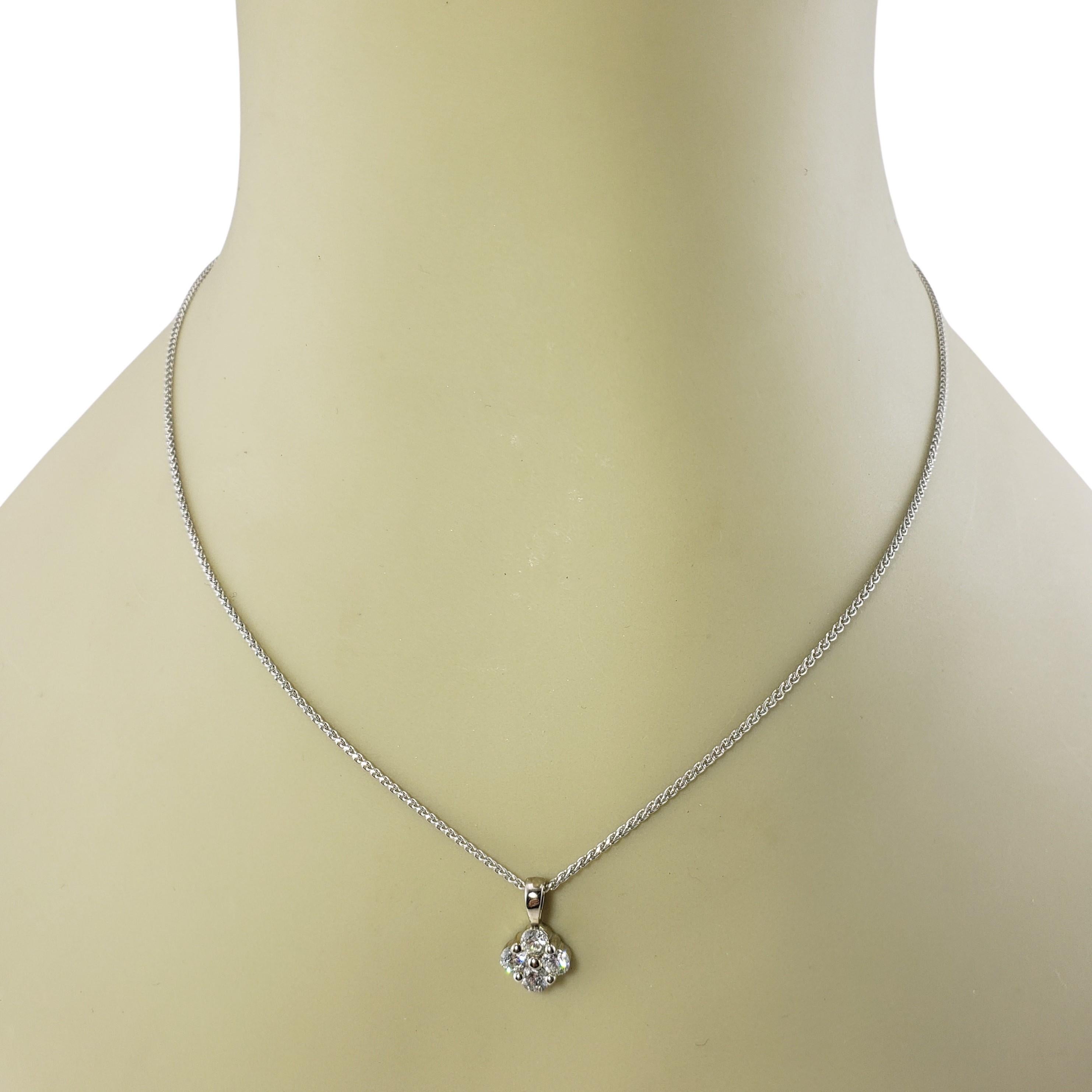 Collier pendentif vintage en or blanc 14 carats avec diamants en vente 1