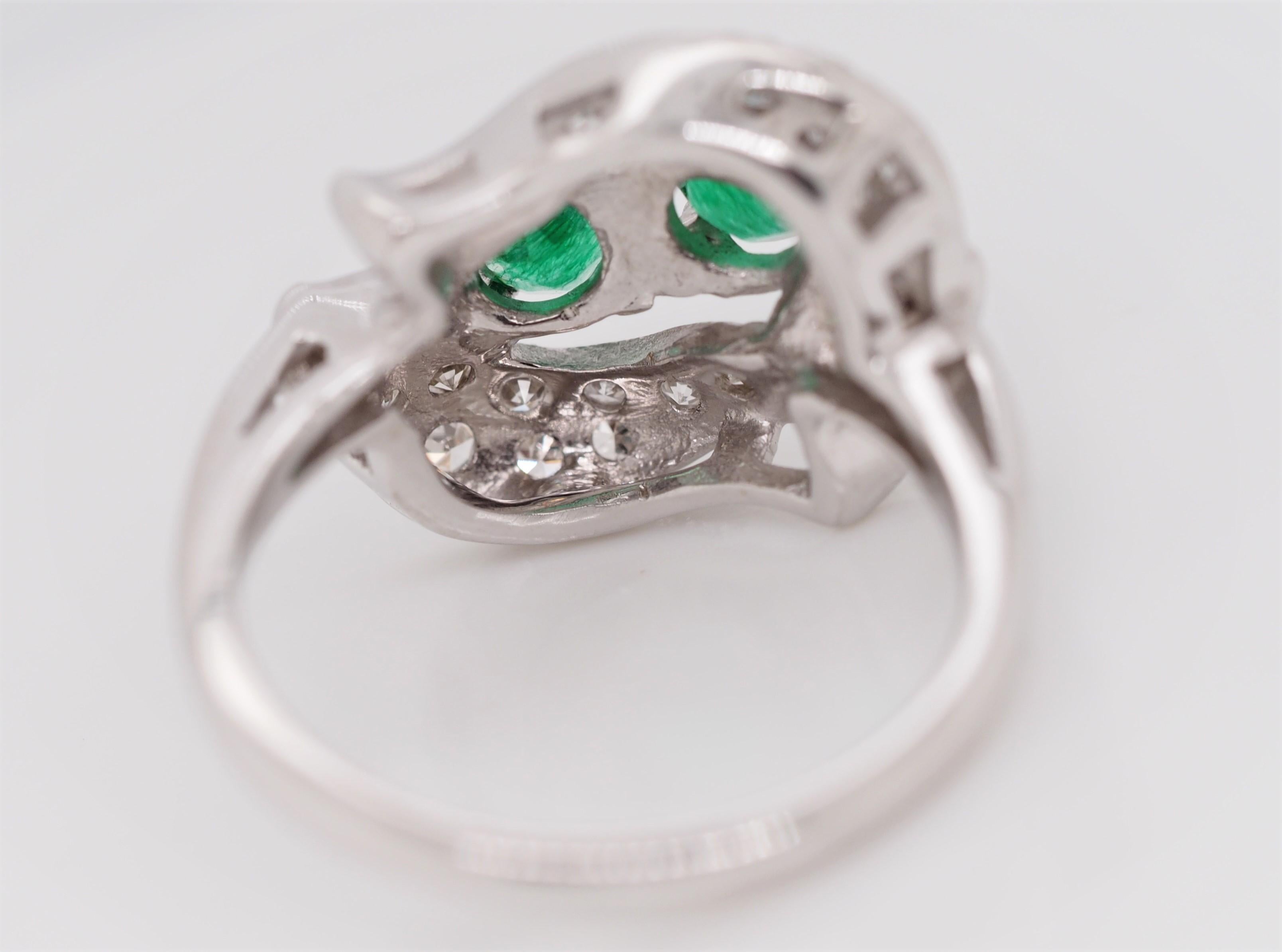 Vintage 14 Karat White Gold Emerald and Diamond Ring In Excellent Condition In Addison, TX