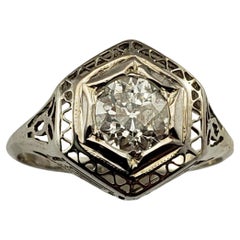 Vintage 14 Karat White Gold Filigree Diamond Ring Vintage 14 Karat White Gold Filigree Diamond Ring