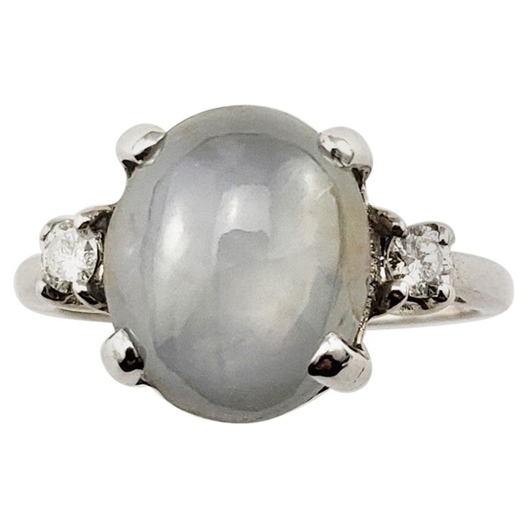 Vintage 14 Karat White Gold Grey Cabochon Star Sapphire and Diamond Ring  For Sale at 1stDibs