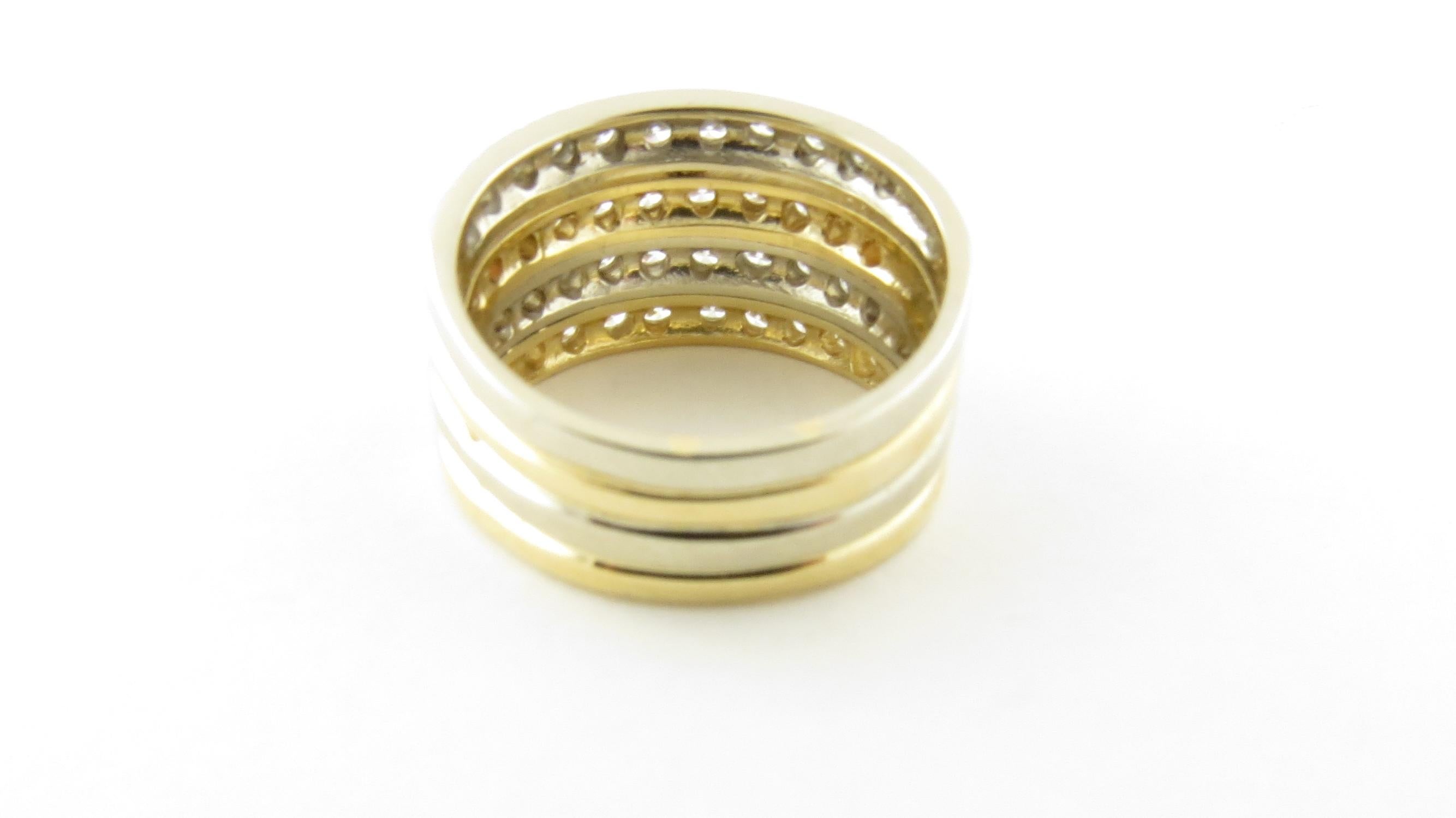 Anillo de diamantes vintage de oro amarillo y blanco de 14 quilates #4372 en Bueno estado para la venta en Washington Depot, CT
