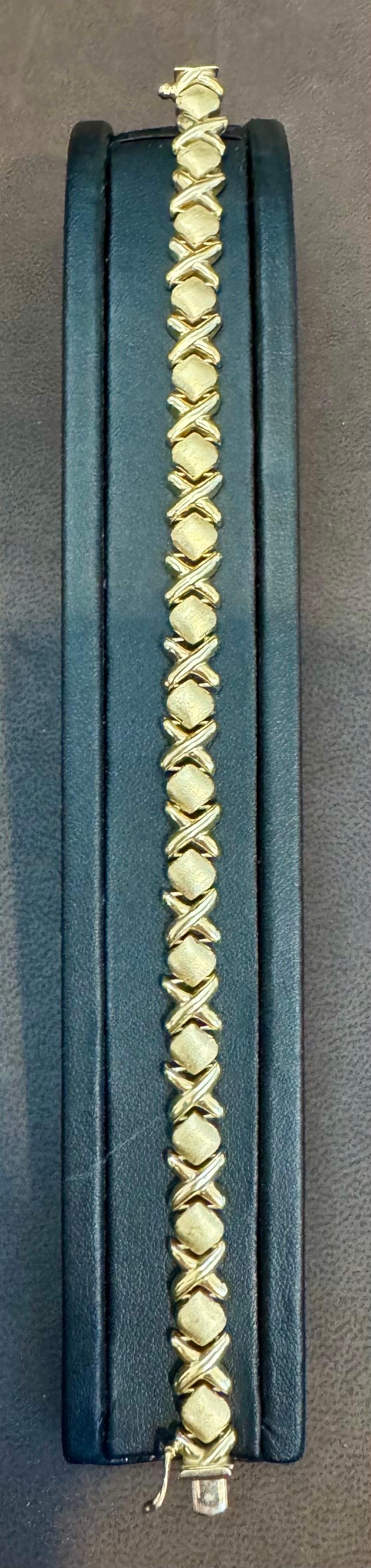 Vintage 14 Karat Yellow Gold 12 Gm X link Bracelet Unisex, 8 Inch Long For Sale 2