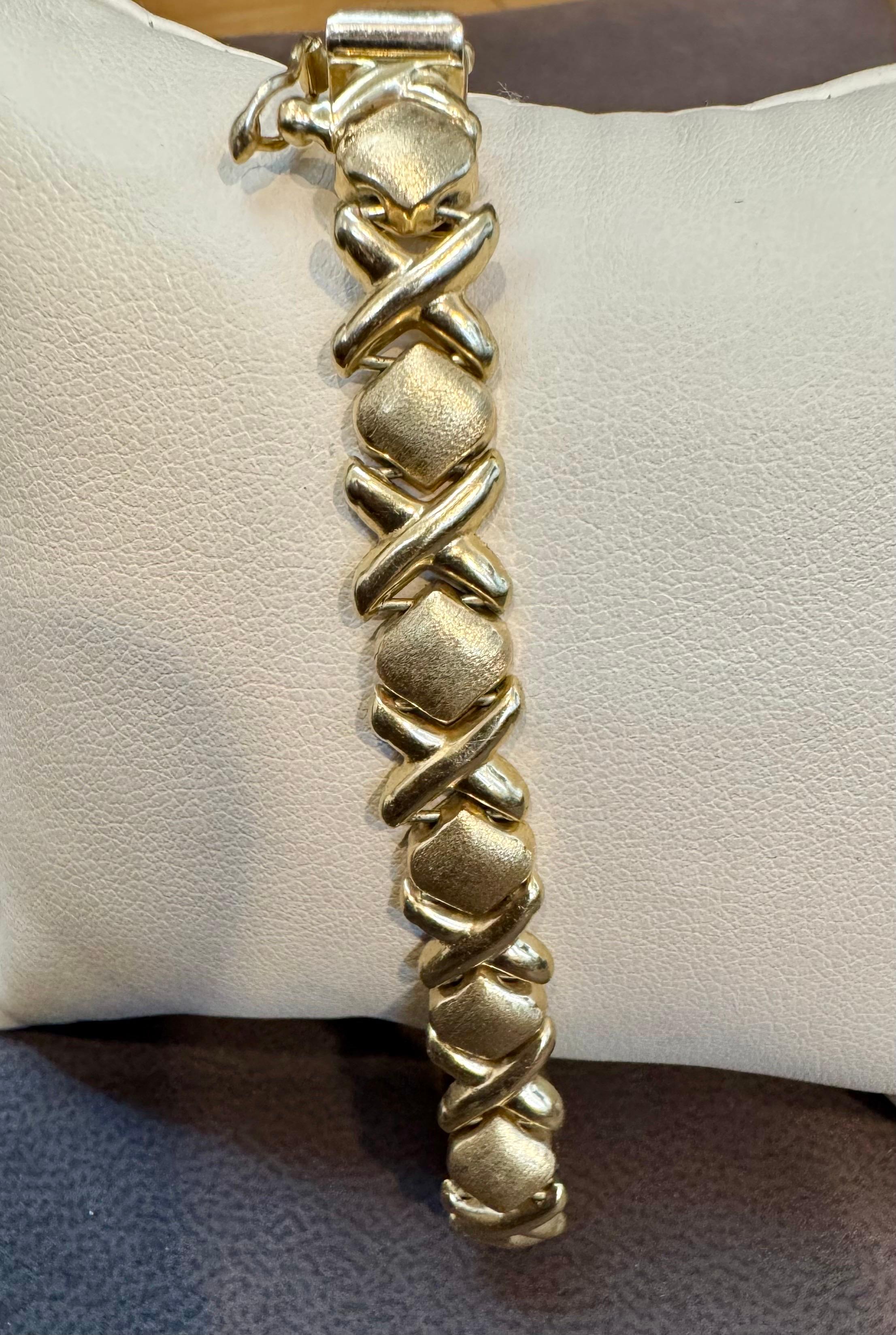 Vintage 14 Karat Yellow Gold 12 Gm X link Bracelet Unisex, 8 Inch Long For Sale 5