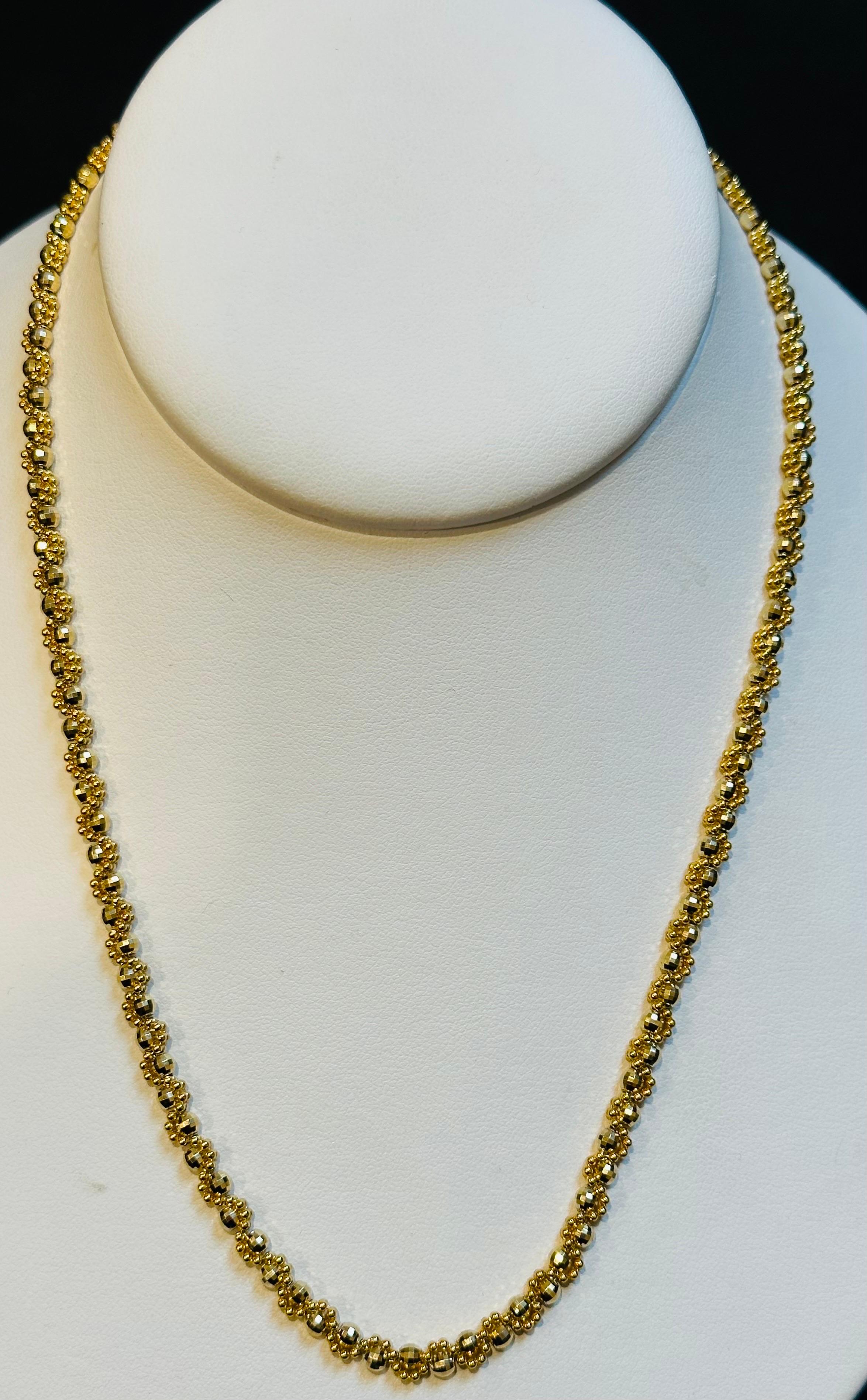 Vintage 14 Karat Yellow Gold 13 Gm, Twisted Chains with Balls in Between

4.0  MM wide
17 
