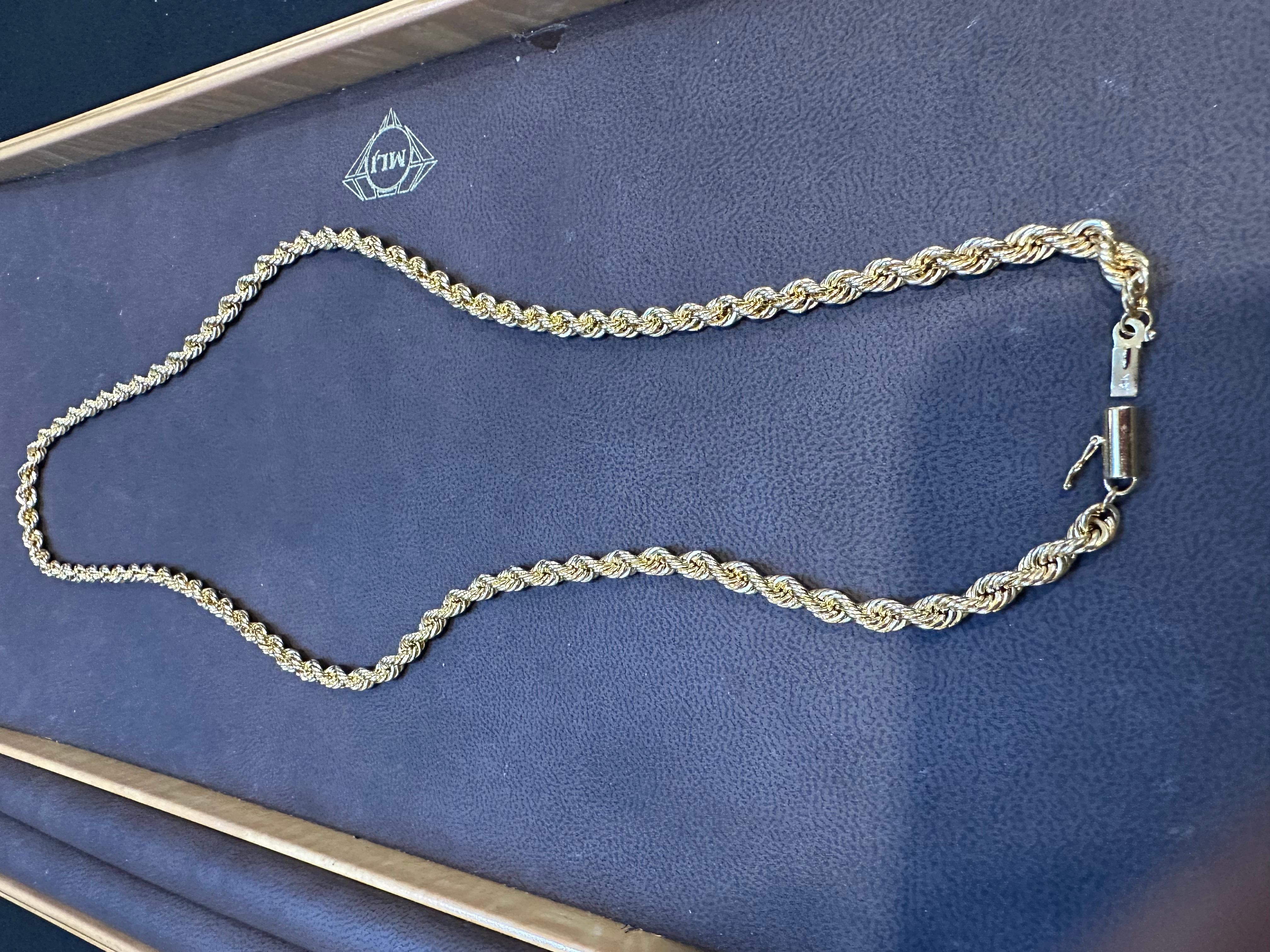 Vintage 14 Karat Yellow Gold 17 Gm, Rope Chain Necklace, 24 Inch long For Sale 5