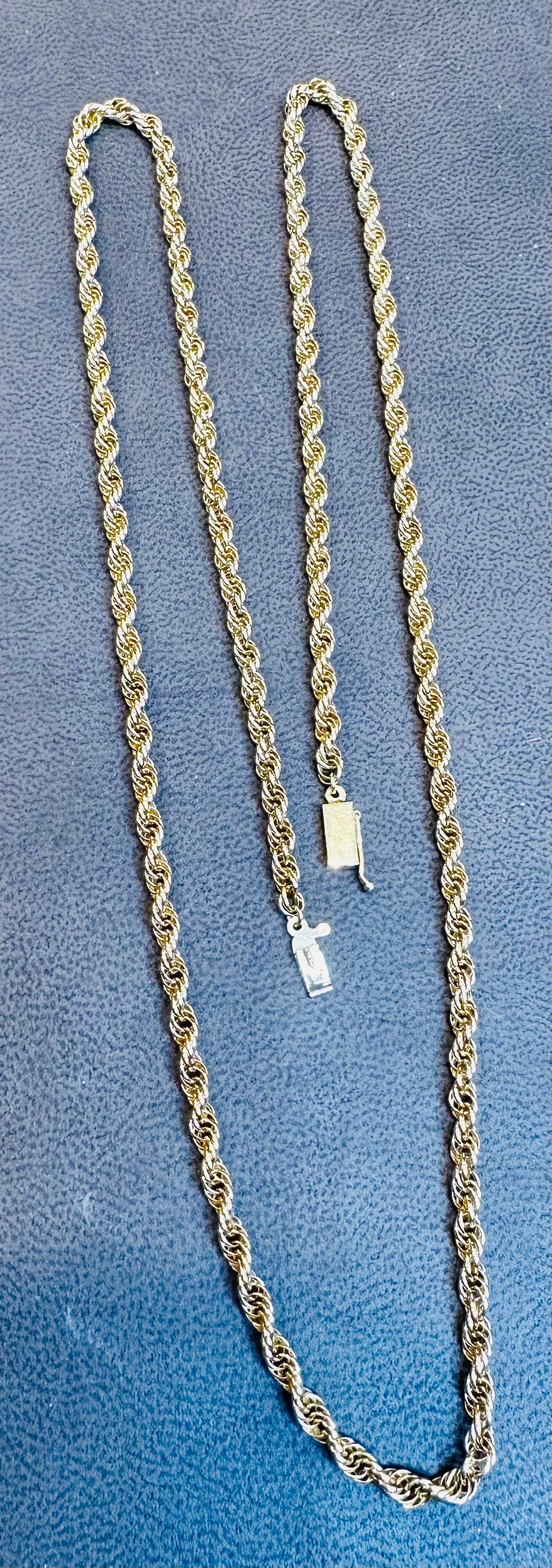 Vintage 14 Karat Yellow Gold 20.5 Gm, Rope Chain Necklace For Sale 3