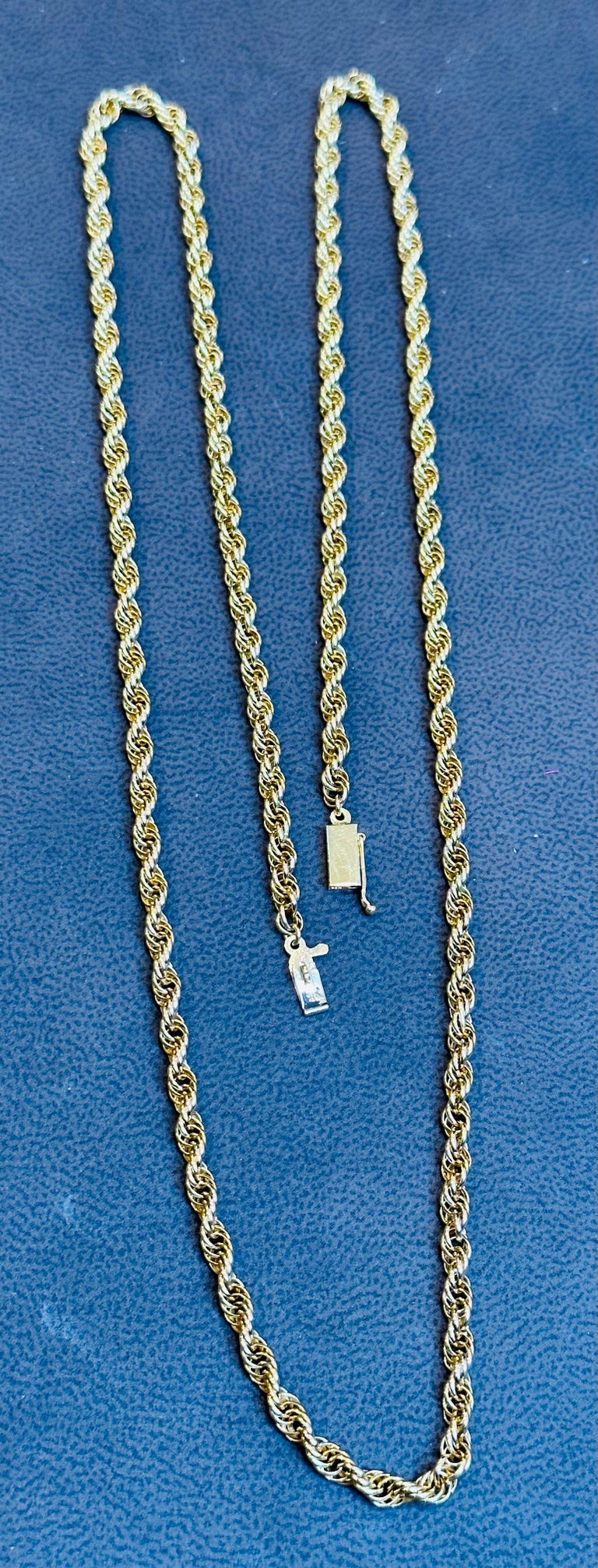 Vintage 14 Karat Yellow Gold 20.5 Gm, Rope Chain Necklace For Sale at