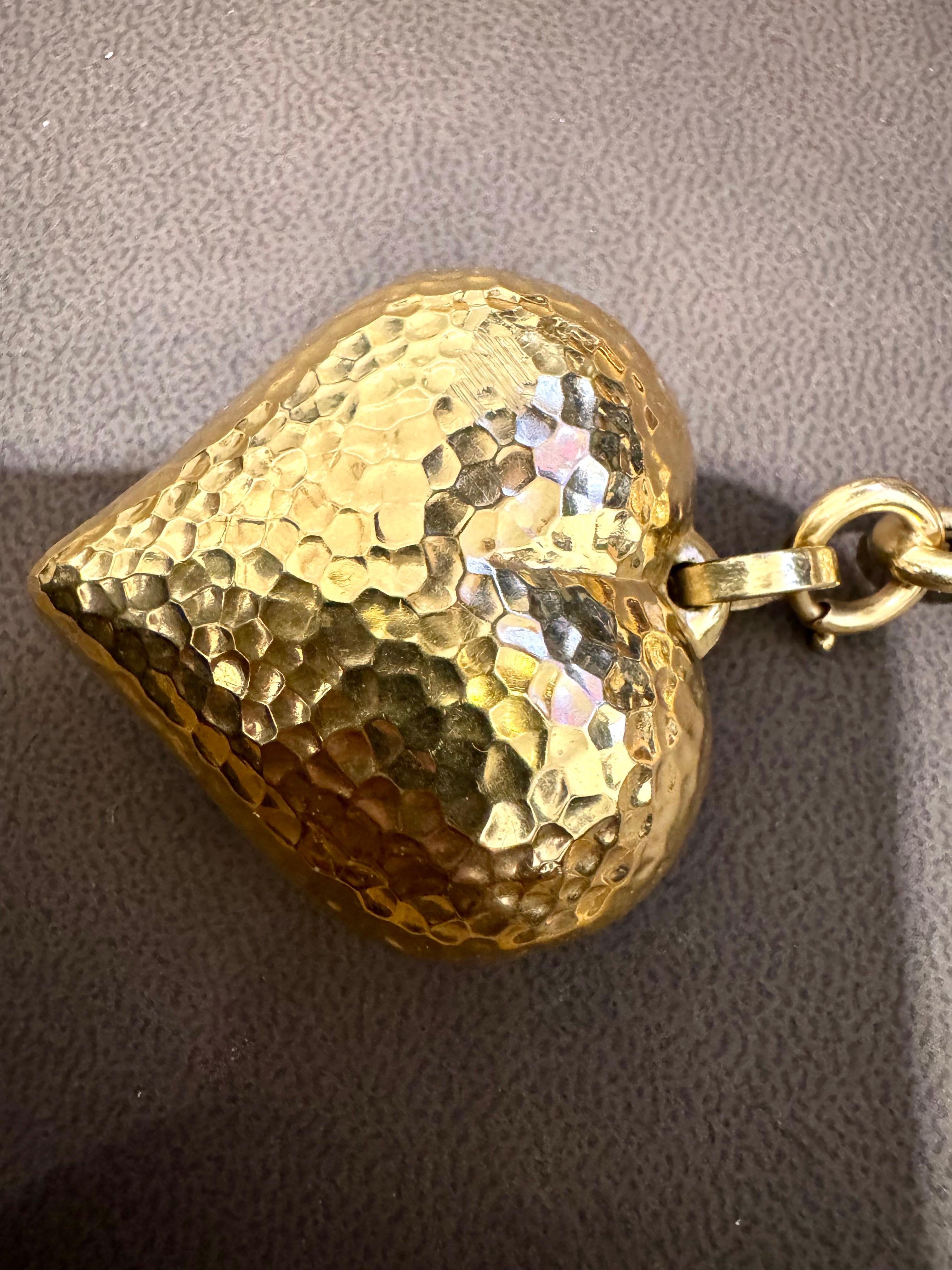 Vintage 14 Karat Yellow Gold 24.3 Gm Link Bracelet for Charms with Heart Charm For Sale 8