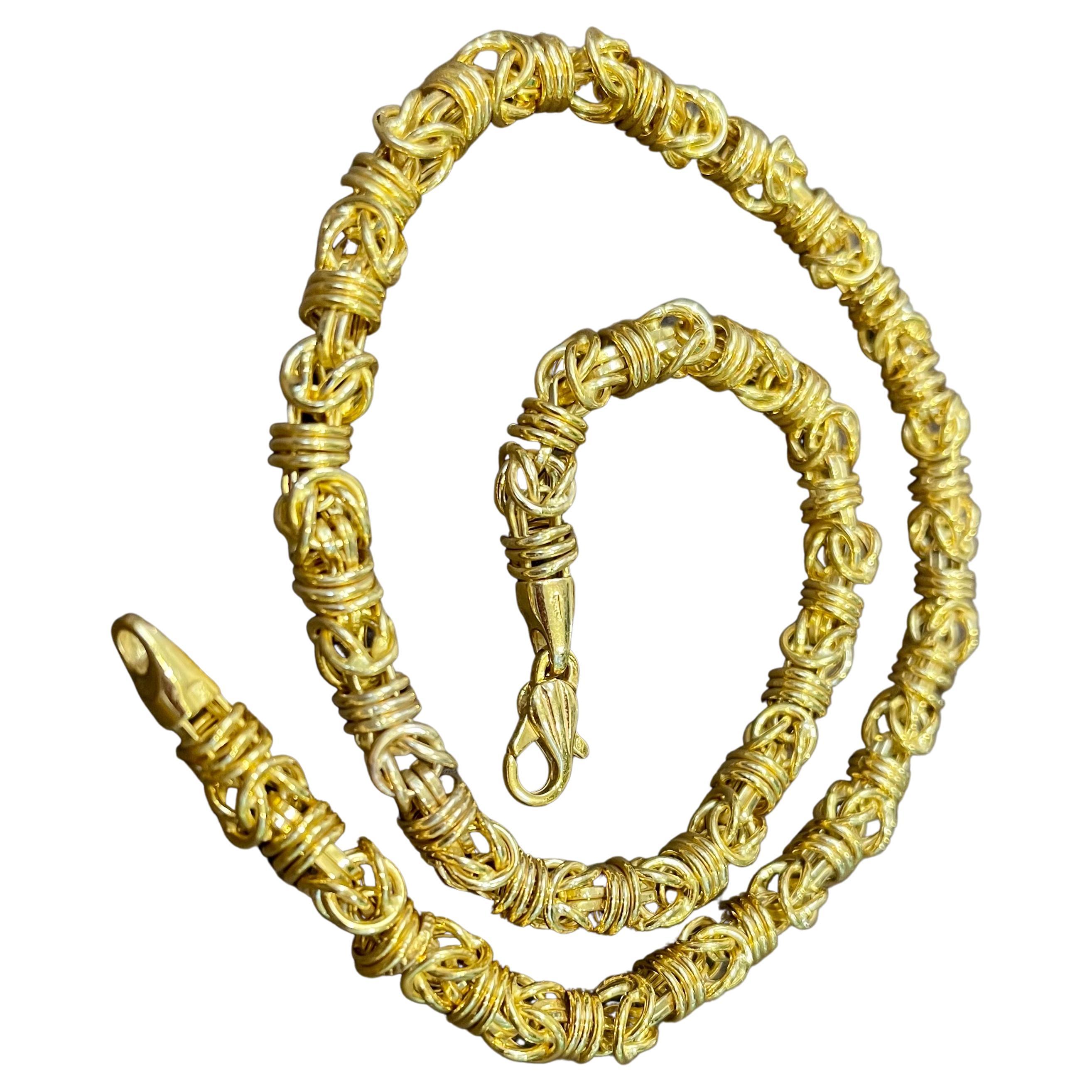 Collier à chaîne torsadé vintage en or jaune 14 carats 28,5 gm Excellent état - En vente à New York, NY