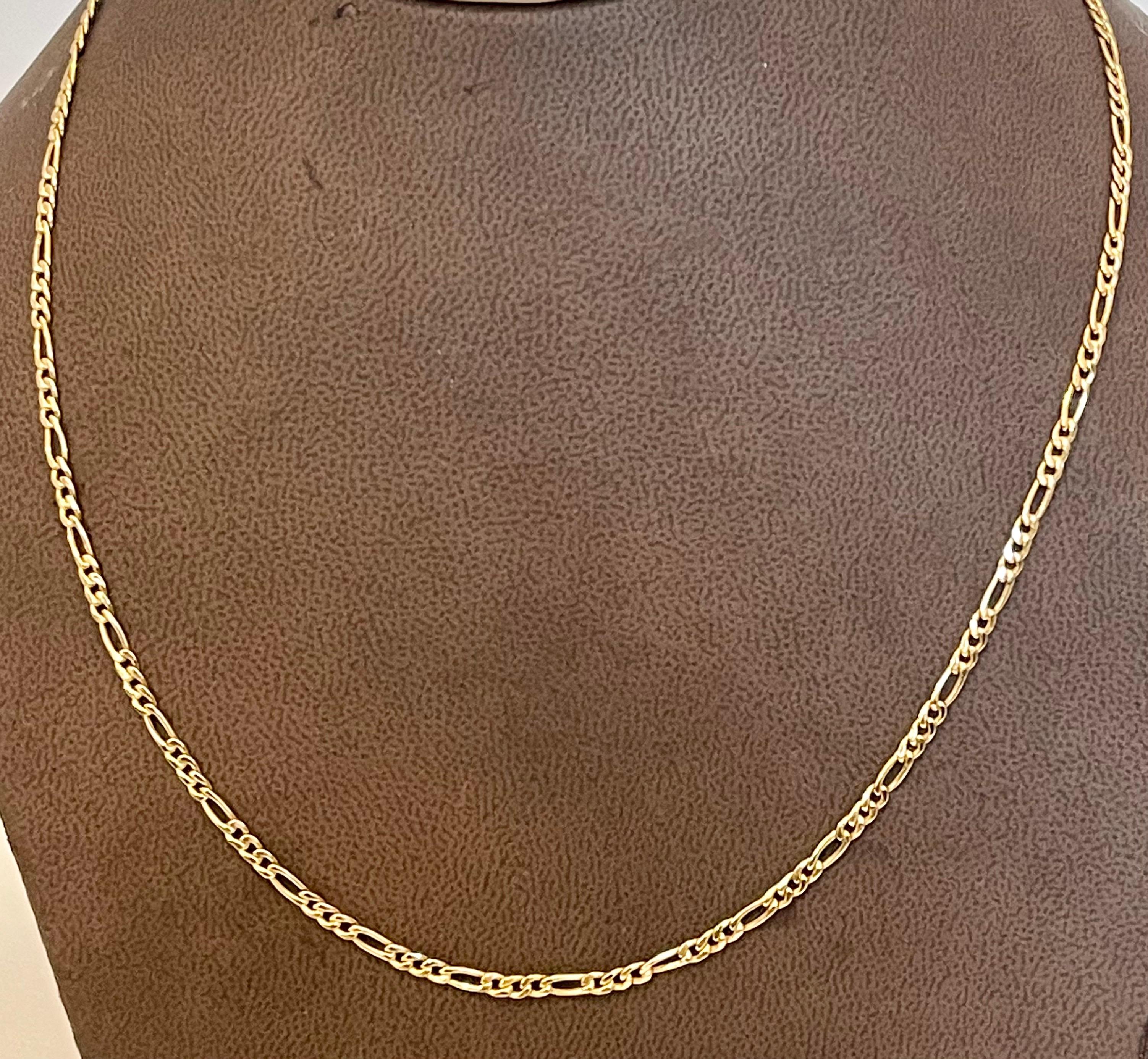 Vintage 14 Karat Yellow Gold 4 Gm Figaro Chain Necklace For Sale 3