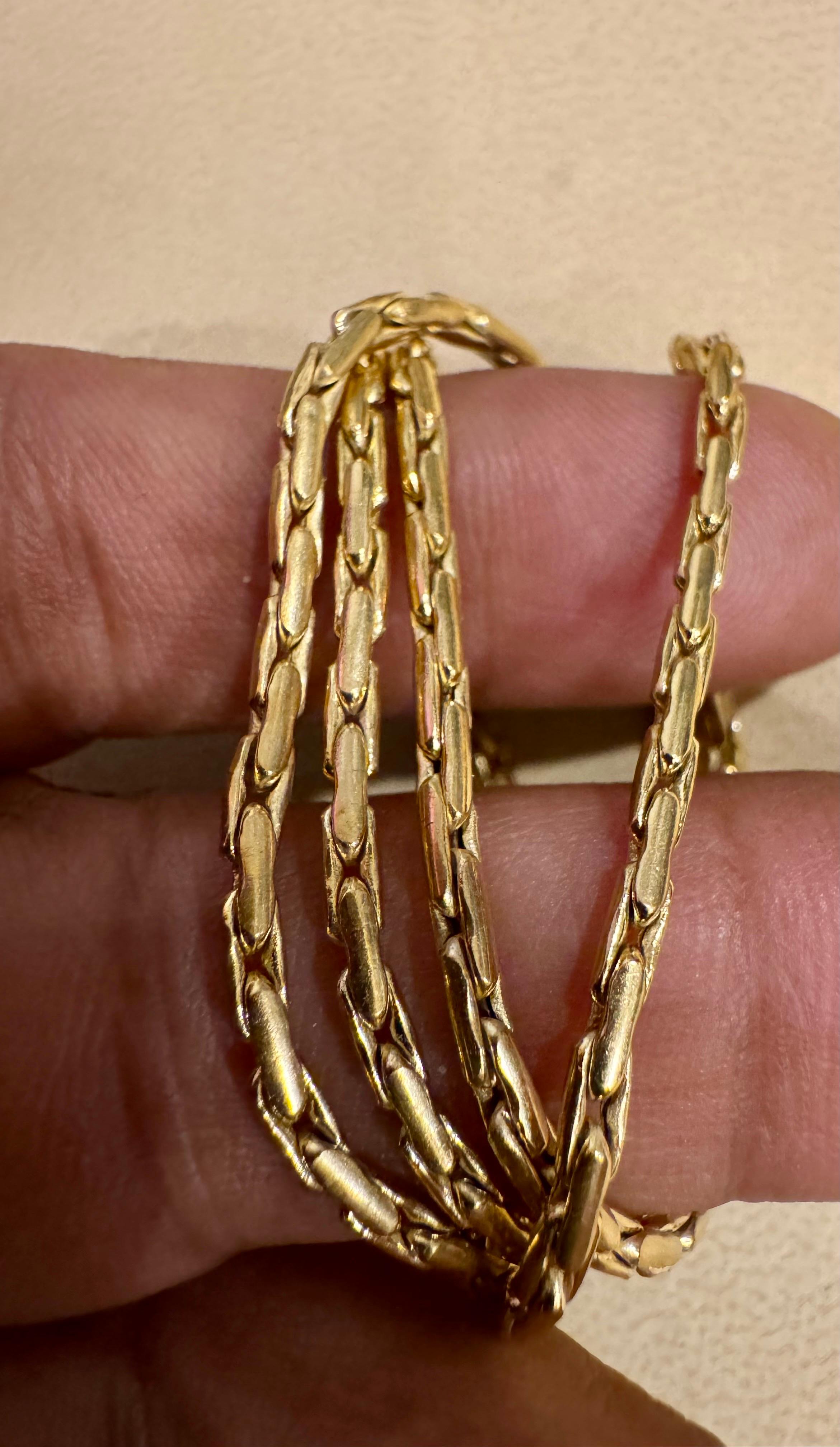 Vintage 14 Karat Yellow Gold 5.8 Gm Chain Necklace 18 Inch Long, 2.2 MM For Sale 6