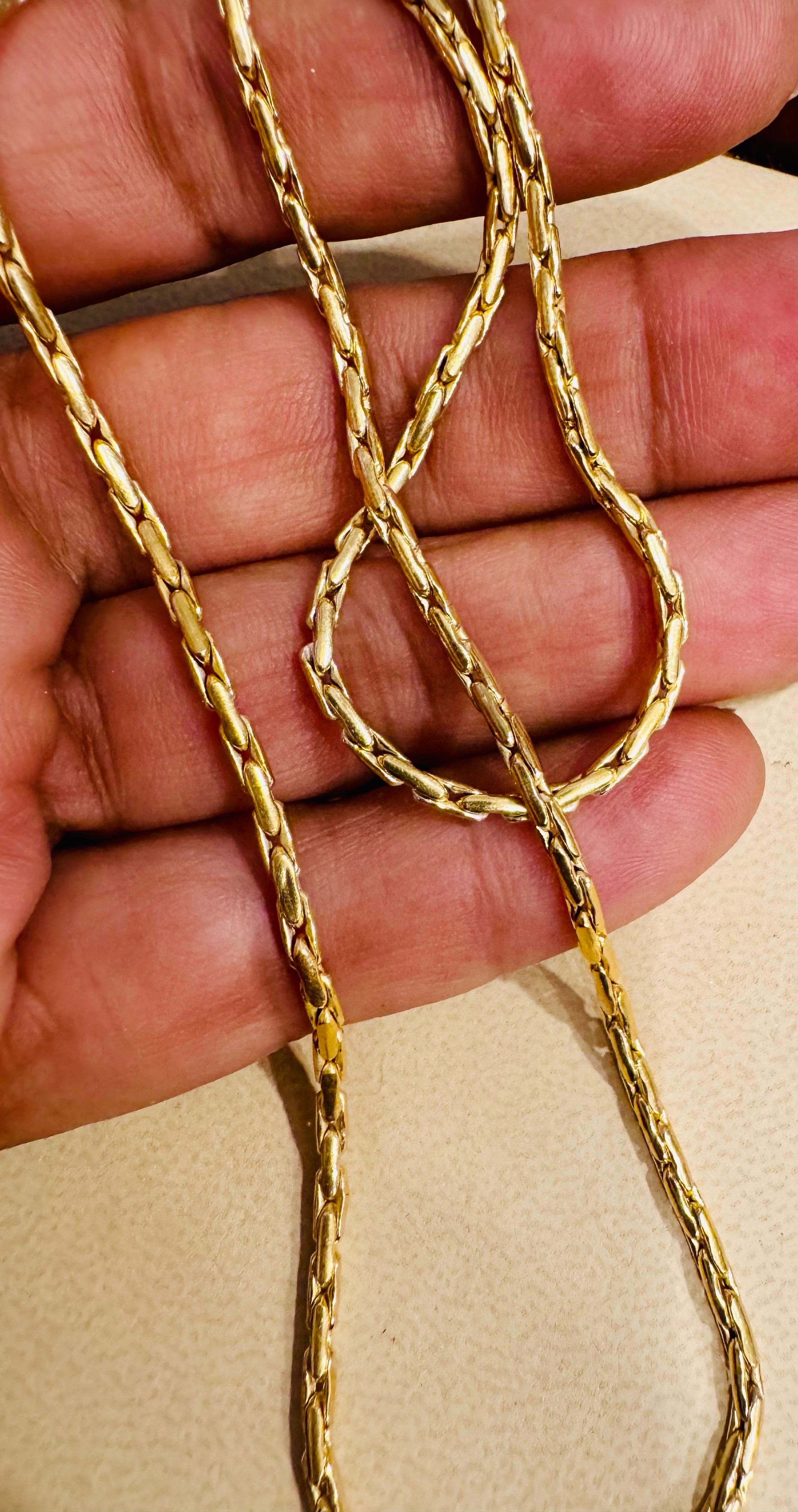 Vintage 14 Karat Yellow Gold 5.8 Gm Chain Necklace 18 Inch Long, 2.2 MM For Sale 7