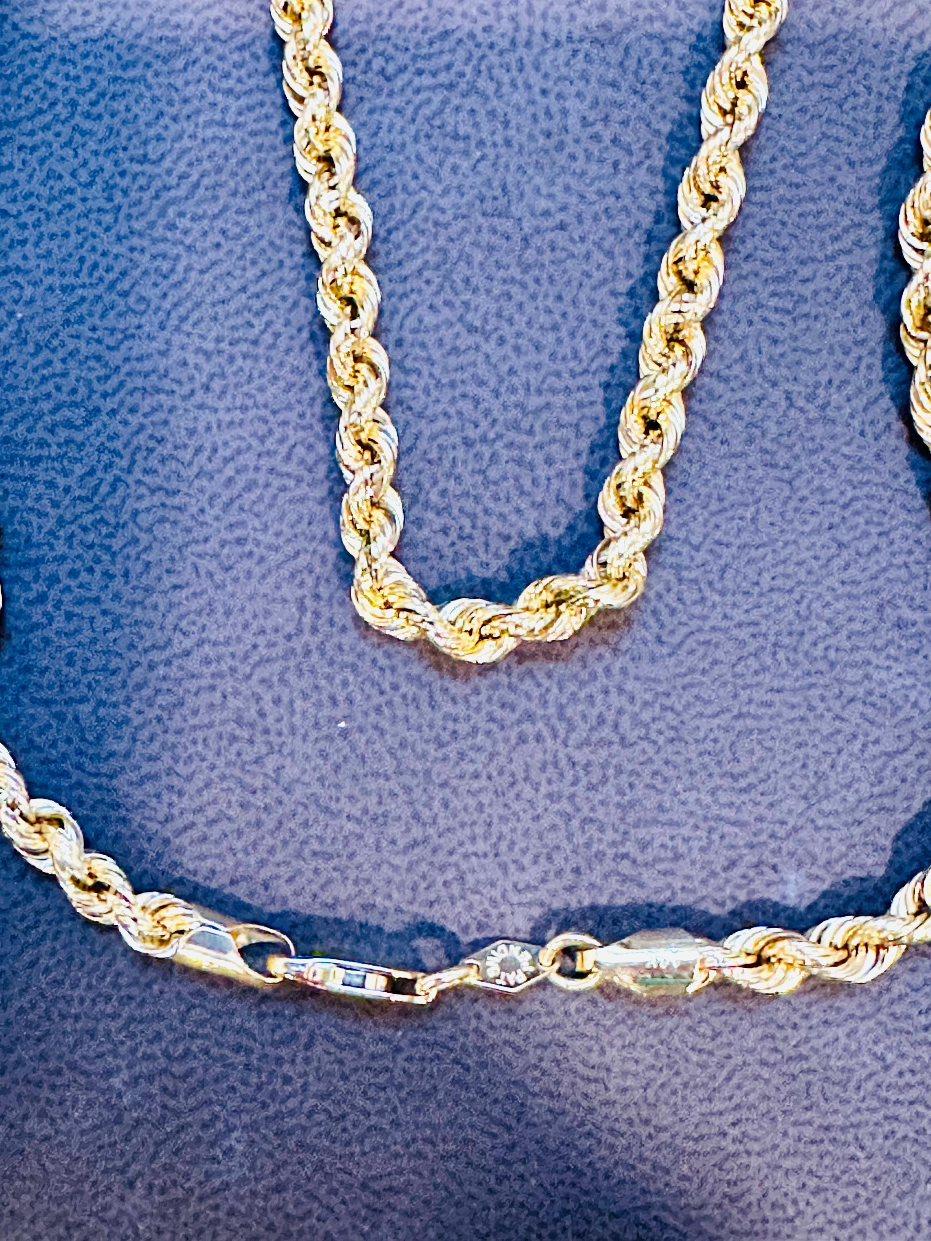 Vintage 14 Karat Yellow Gold 8.3 Gm, Rope Chain Necklace For Sale 4