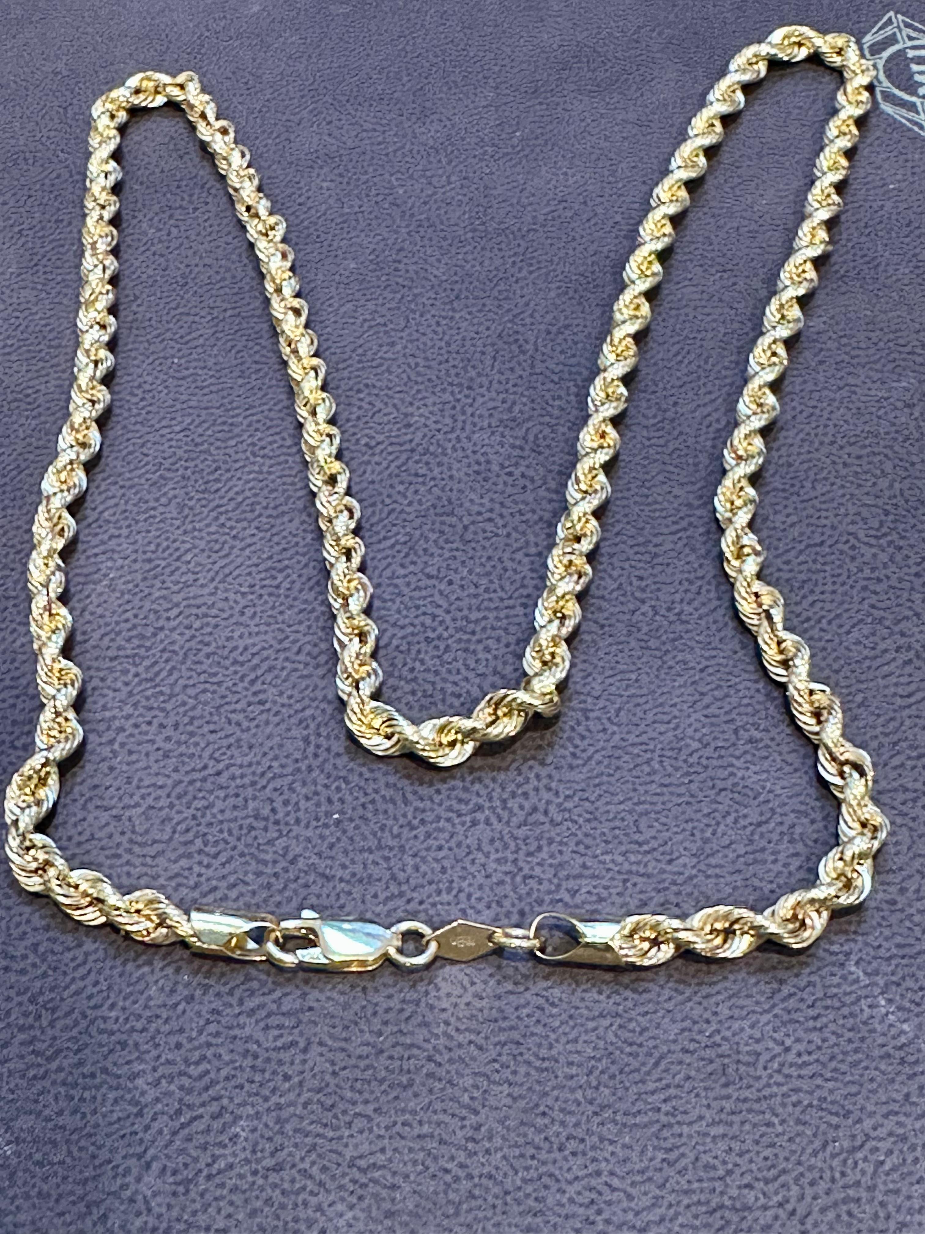 Vintage 14 Karat Yellow Gold 8.3 Gm, Rope Chain Necklace For Sale 5